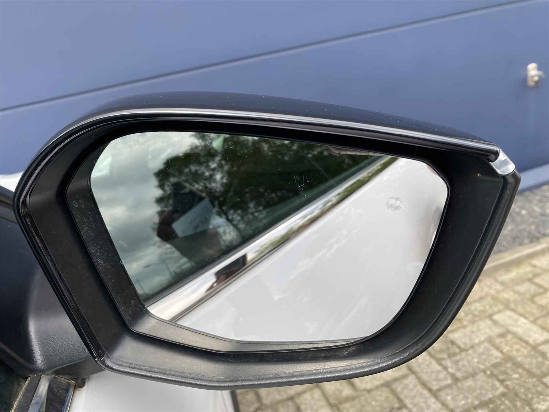 Citroen C4 1.2 PureTech 130pk S&S EAT8 Shine | Inhaalsensor | Keyless Entry | Stoelverwarming | Camera | Navigatie | Climate Control | Adaptive Cruise Control | - 35/39