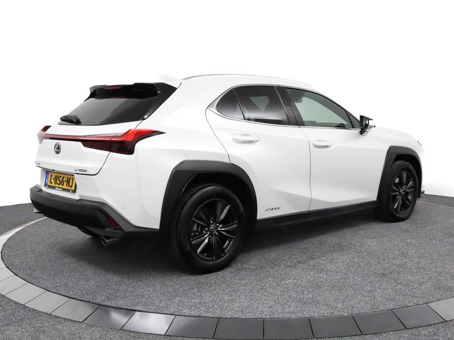 Lexus UX 250h Business Line Pro | Navigatie | Camera | Parkeersensoren | Stoel / Stuurverwarming | Carplay | - 2/61