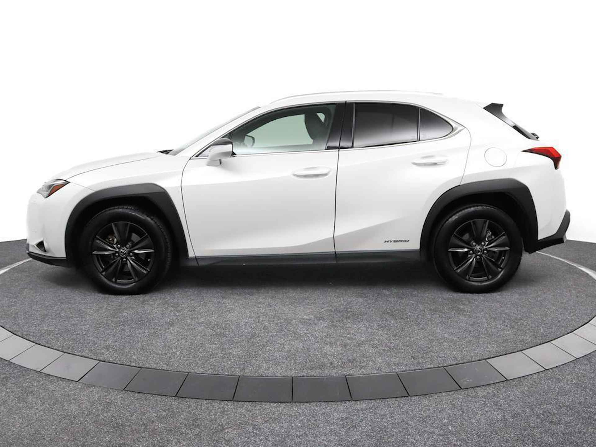 Lexus UX 250h Business Line Pro | Navigatie | Camera | Parkeersensoren | Stoel / Stuurverwarming | Carplay | - 3/61