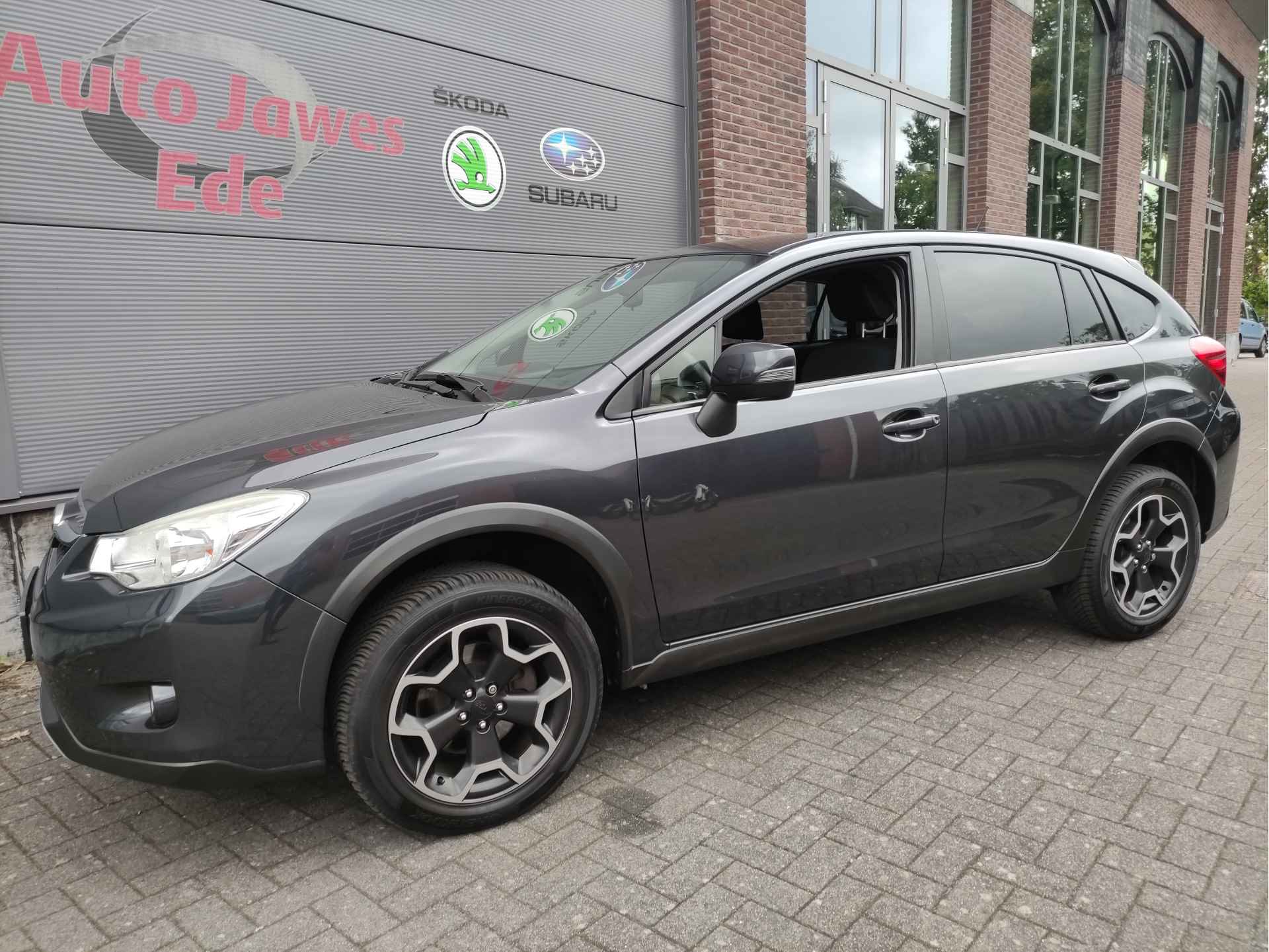 Subaru XV 2.0i Luxury AWD Afn.trekhaak - Allseason banden - Pioneer Navigatie - Achteruitrijcamera - Stoelverwarming - 5/33