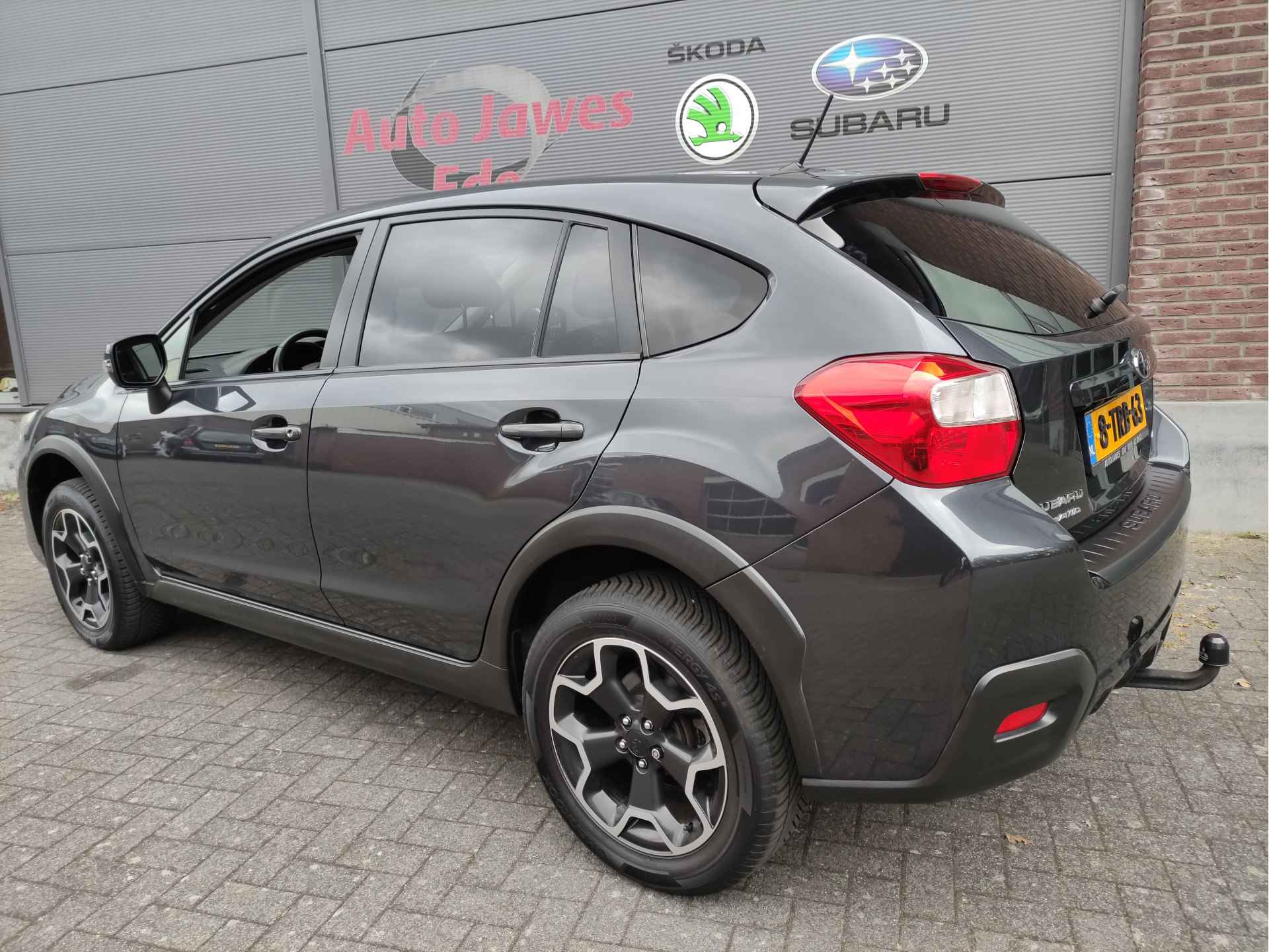 Subaru XV 2.0i Luxury AWD Afn.trekhaak - Allseason banden - Pioneer Navigatie - Achteruitrijcamera - Stoelverwarming - 7/33