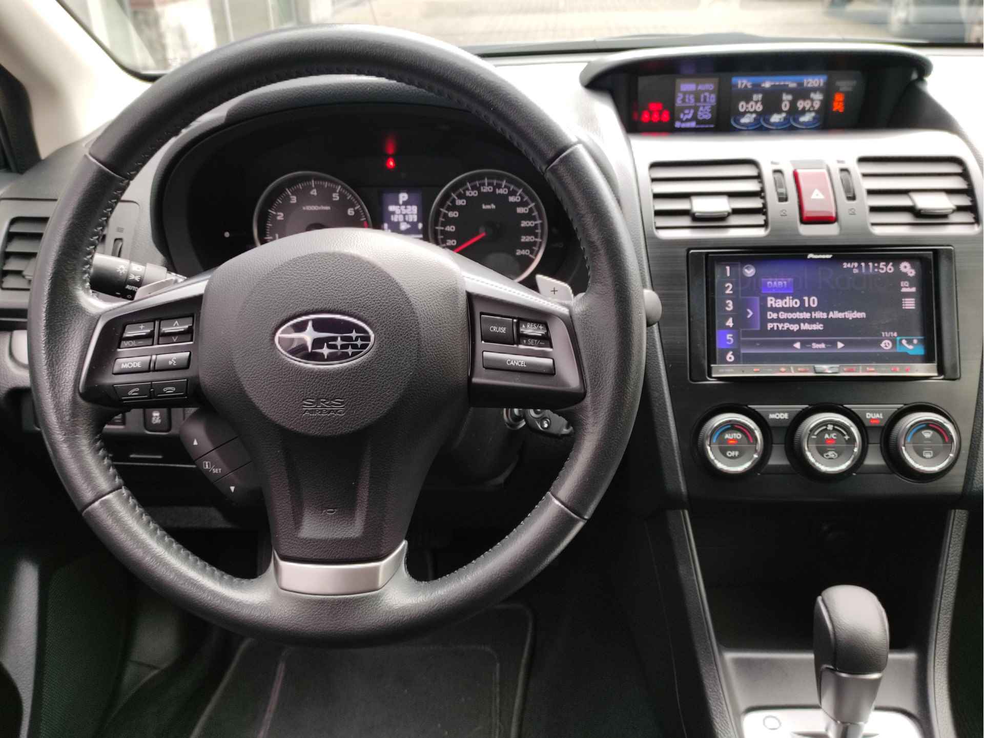 Subaru XV 2.0i Luxury AWD Afn.trekhaak - Allseason banden - Pioneer Navigatie - Achteruitrijcamera - Stoelverwarming - 15/33