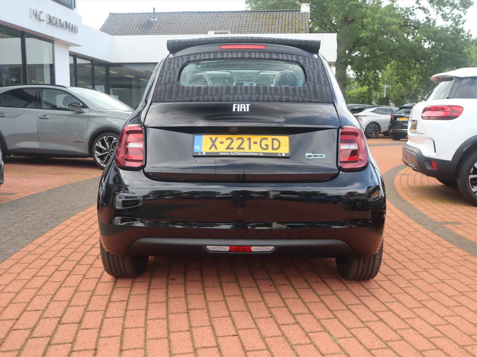 FIAT 500C Cabrio 42kWh 118PK Automaat La Prima NIEUW, Rijklaarprijs | Navigatie | Camera | Apple Carplay | Adaptieve Cruise Control - 60/73