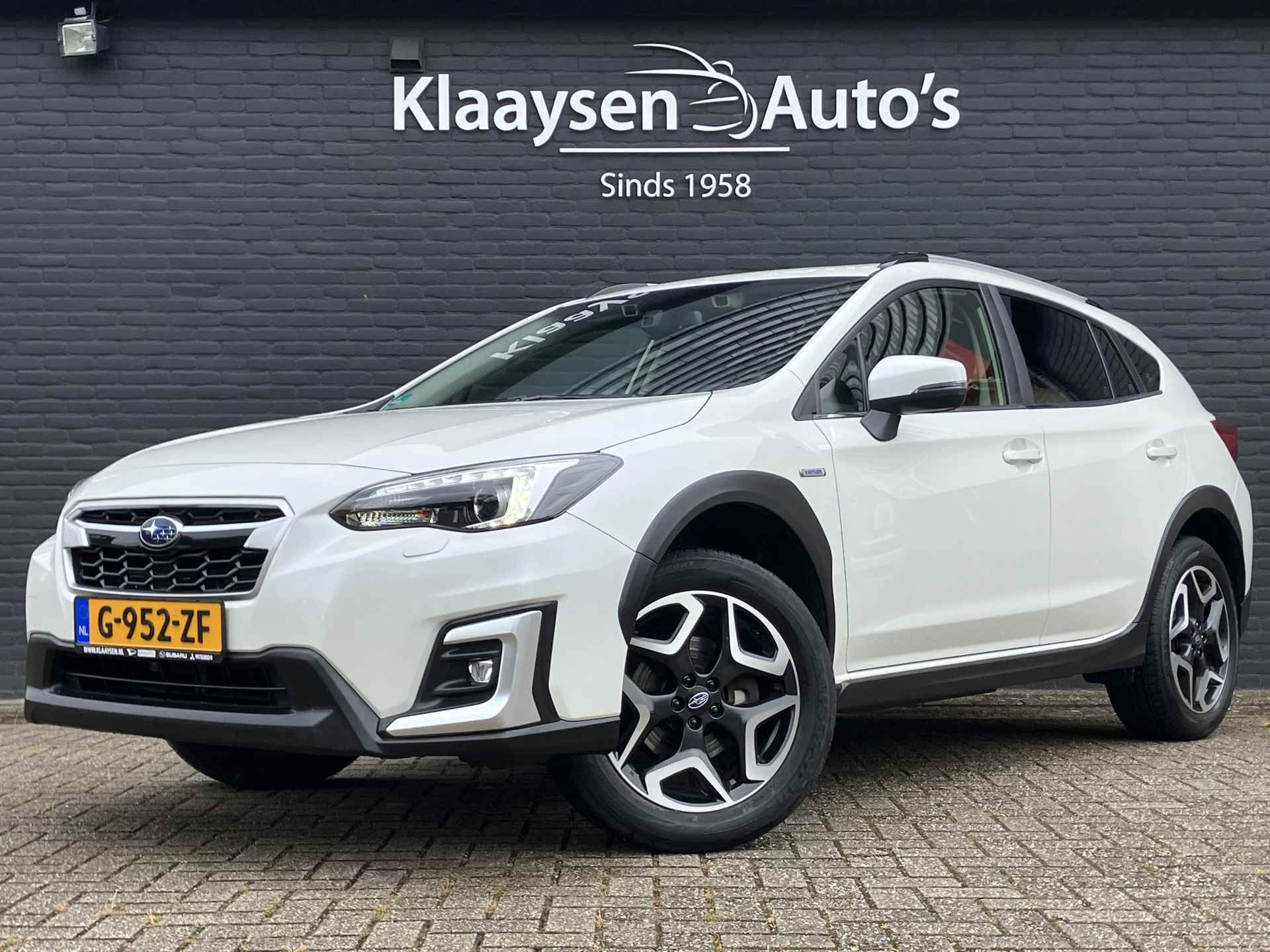 Subaru XV 2.0i e-BOXER AWD Premium AUT. | 1e eigenaar | dealer onderhouden | leer | navigatie | trekhaak | camera | eyesight - 1/42