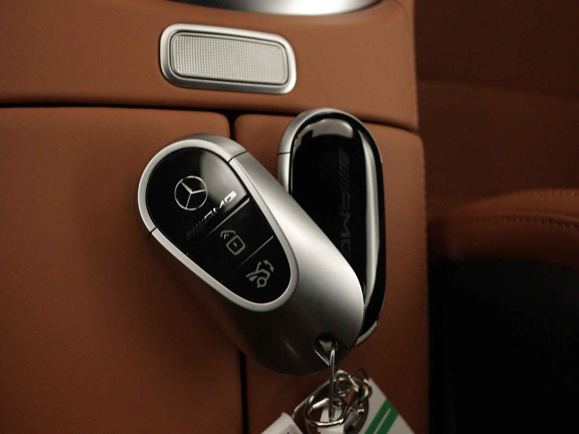 Mercedes-Benz SL-Klasse Roadster 43 | Premium Plus pakket | 21" lichtmetalen AMG-velgen met Y-design, zwart | AMG Nightpakket | ENERGIZING-pakket plus | Burmester Surround Sound systeem | Parkeerpakket met achteruitrijcamera | - 11/44