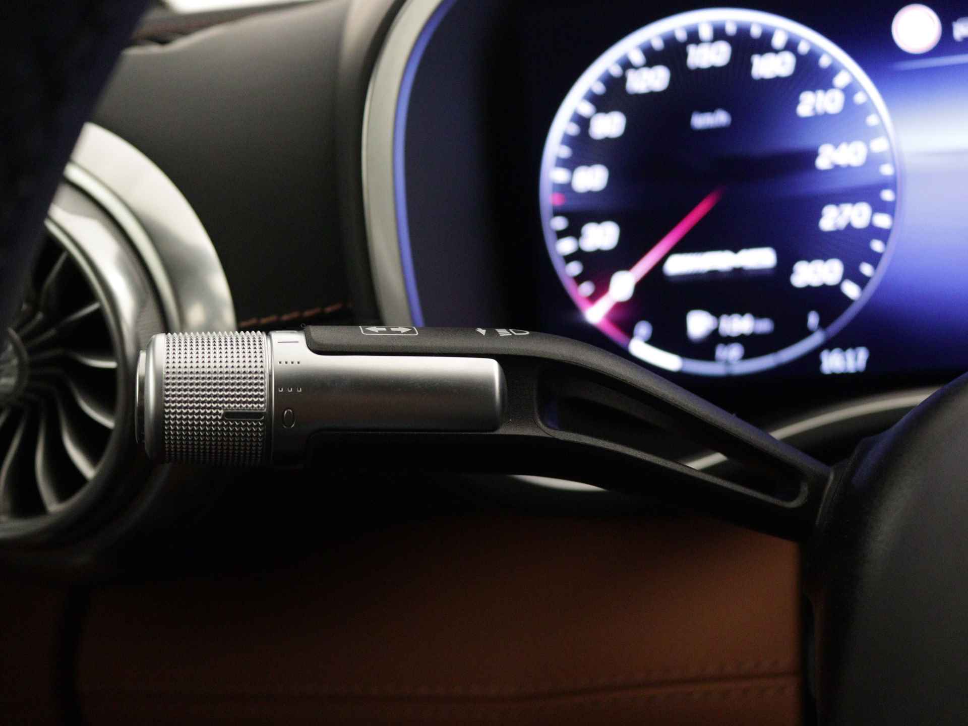 Mercedes-Benz SL-Klasse Roadster 43 | Premium Plus pakket | 21" lichtmetalen AMG-velgen met Y-design, zwart | AMG Nightpakket | ENERGIZING-pakket plus | Burmester Surround Sound systeem | Parkeerpakket met achteruitrijcamera | - 17/44