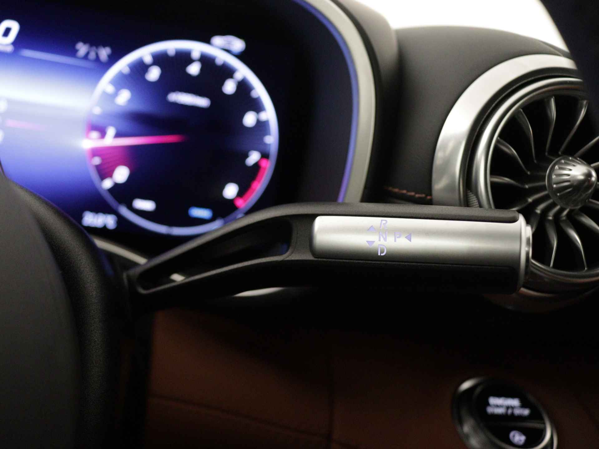 Mercedes-Benz SL-Klasse Roadster 43 | Premium Plus pakket | 21" lichtmetalen AMG-velgen met Y-design, zwart | AMG Nightpakket | ENERGIZING-pakket plus | Burmester Surround Sound systeem | Parkeerpakket met achteruitrijcamera | - 18/44