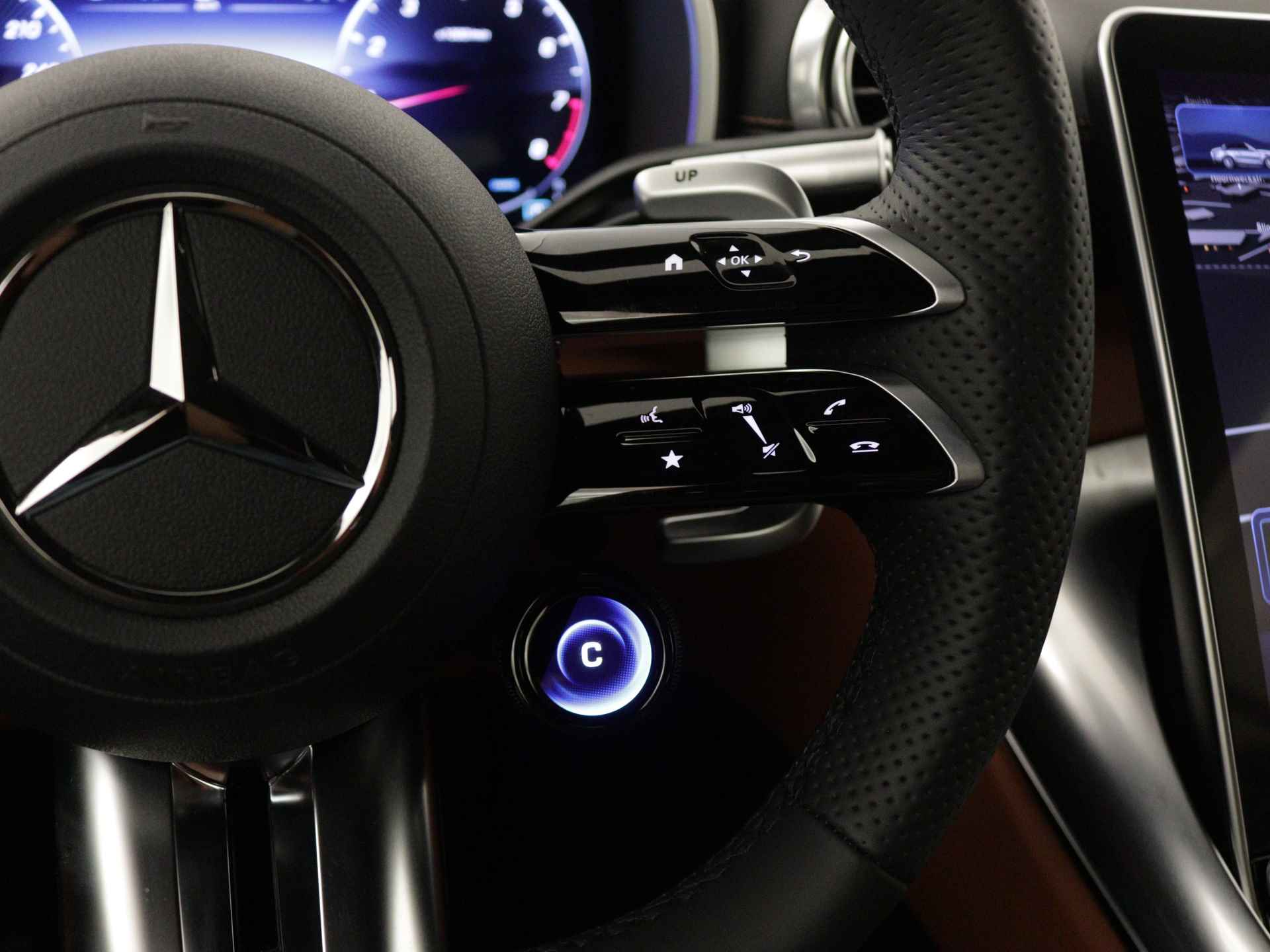 Mercedes-Benz SL-Klasse Roadster 43 | Premium Plus pakket | 21" lichtmetalen AMG-velgen met Y-design, zwart | AMG Nightpakket | ENERGIZING-pakket plus | Burmester Surround Sound systeem | Parkeerpakket met achteruitrijcamera | - 20/44