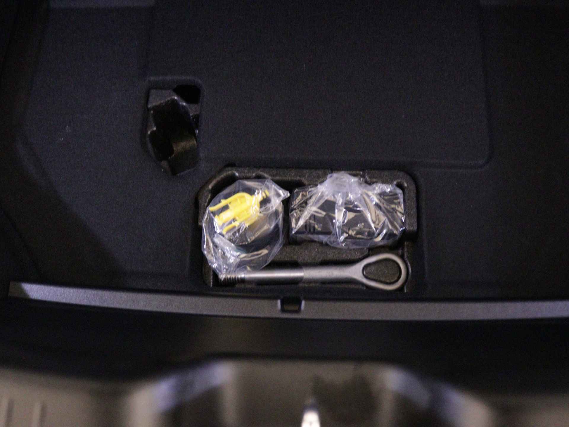 Mercedes-Benz SL-Klasse Roadster 43 | Premium Plus pakket | 21" lichtmetalen AMG-velgen met Y-design, zwart | AMG Nightpakket | ENERGIZING-pakket plus | Burmester Surround Sound systeem | Parkeerpakket met achteruitrijcamera | - 34/44