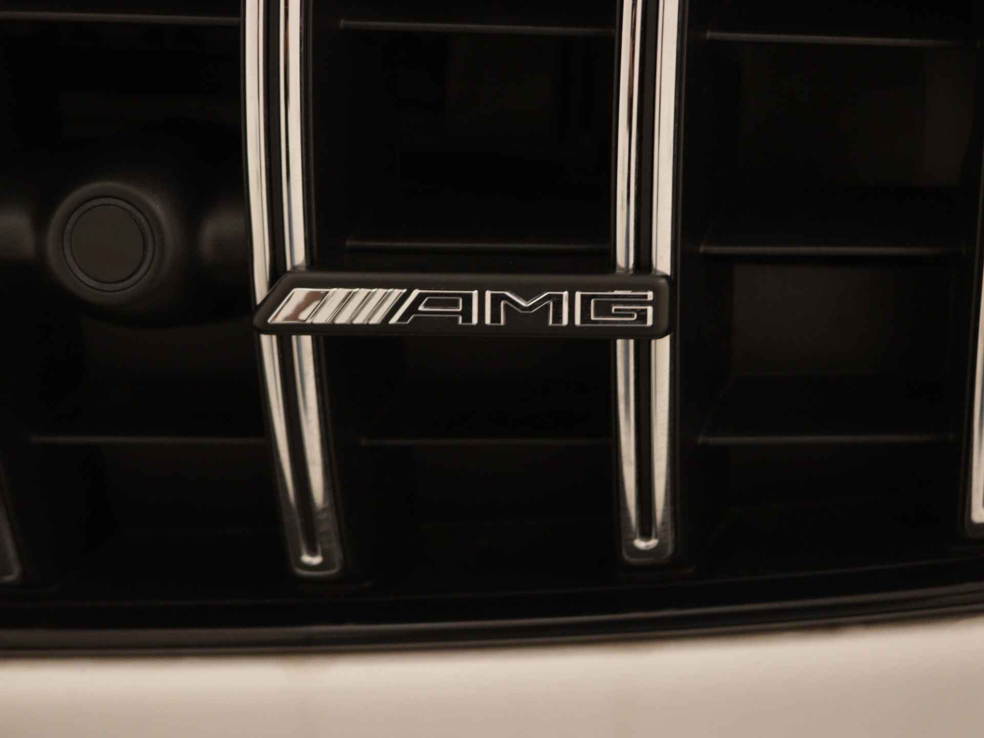 Mercedes-Benz SL-Klasse Roadster 43 | Premium Plus pakket | 21" lichtmetalen AMG-velgen met Y-design, zwart | AMG Nightpakket | ENERGIZING-pakket plus | Burmester Surround Sound systeem | Parkeerpakket met achteruitrijcamera | - 43/44