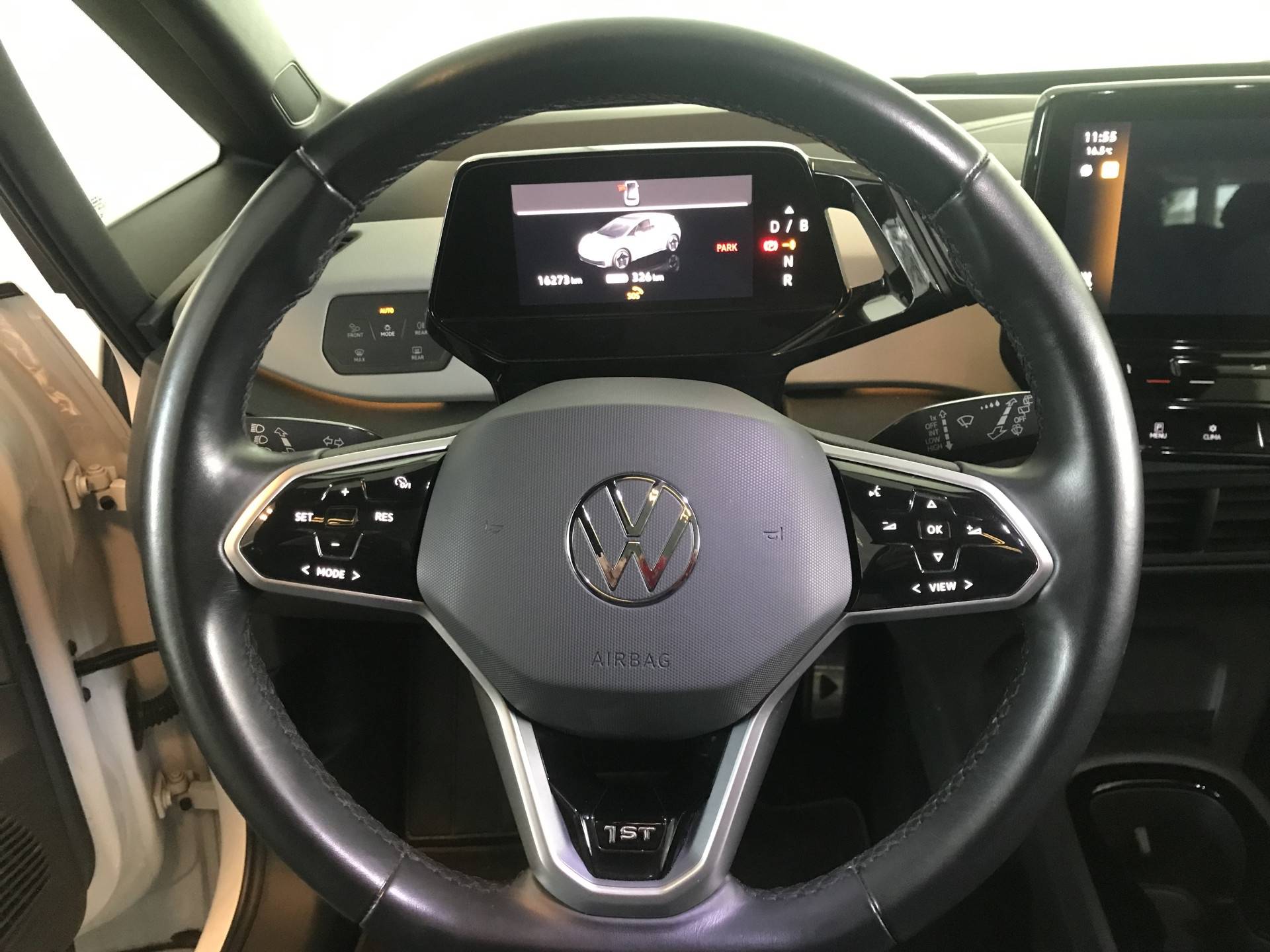 Volkswagen ID.3 First Max 58 kWh | Automaat | Panoramadak | Apple-carplay | Prijs inclusief btw | - 13/36