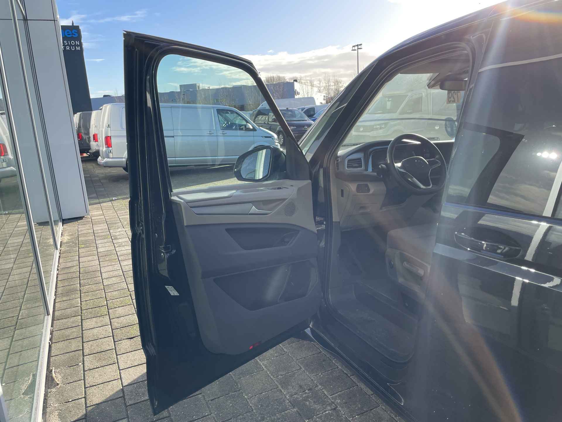 Volkswagen Multivan 1.4 eHybrid 218PK L1H1 Life | 7 Zitplaatsen | IQ Light | Elektrische achterklep - 23/39