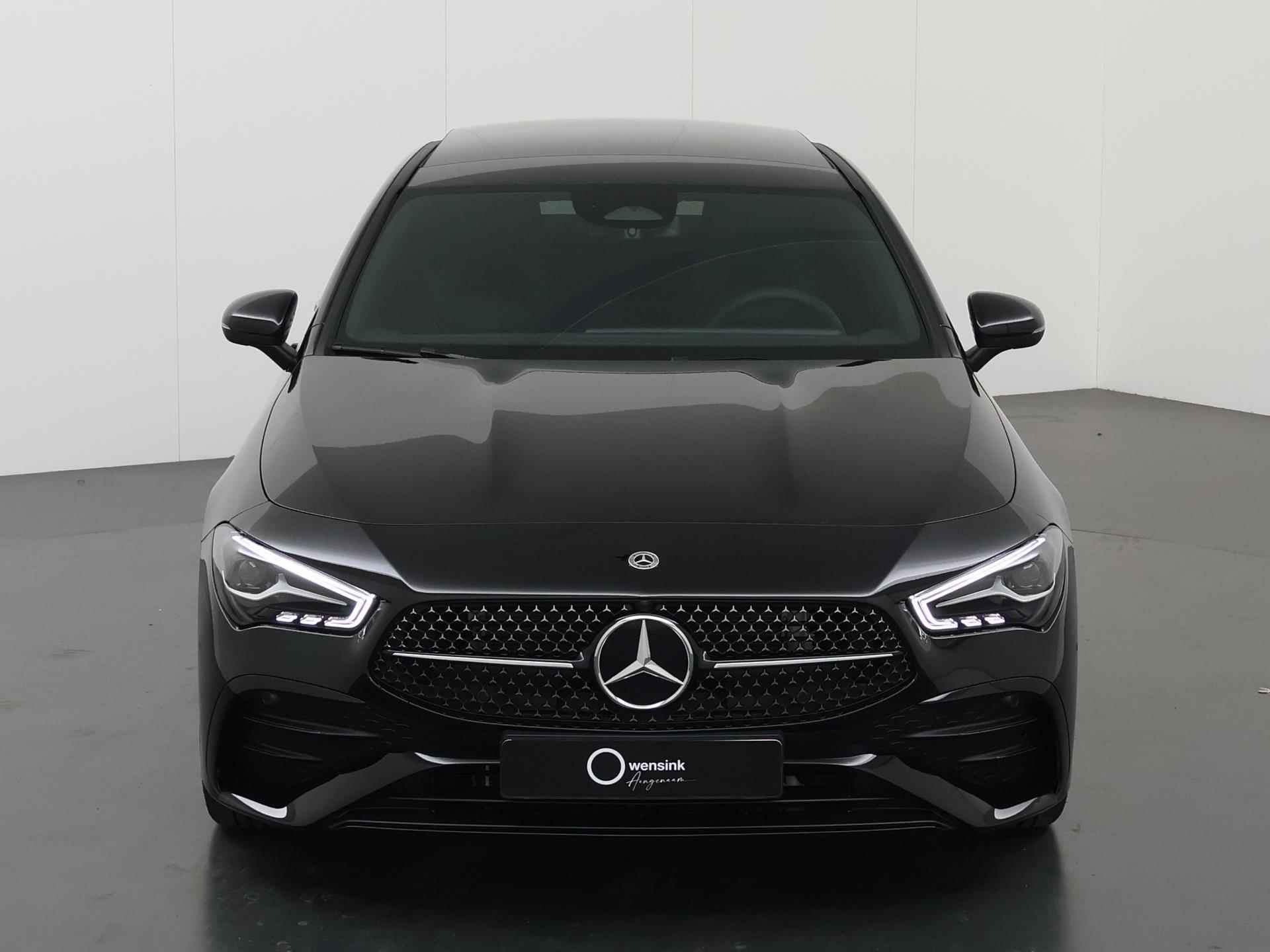 Mercedes-Benz CLA-klasse 180 AMG Line | Night Pakket | Panoramadak | Sfeerverlichting | Stoelverwarming | Parkeercamera | - 16/33