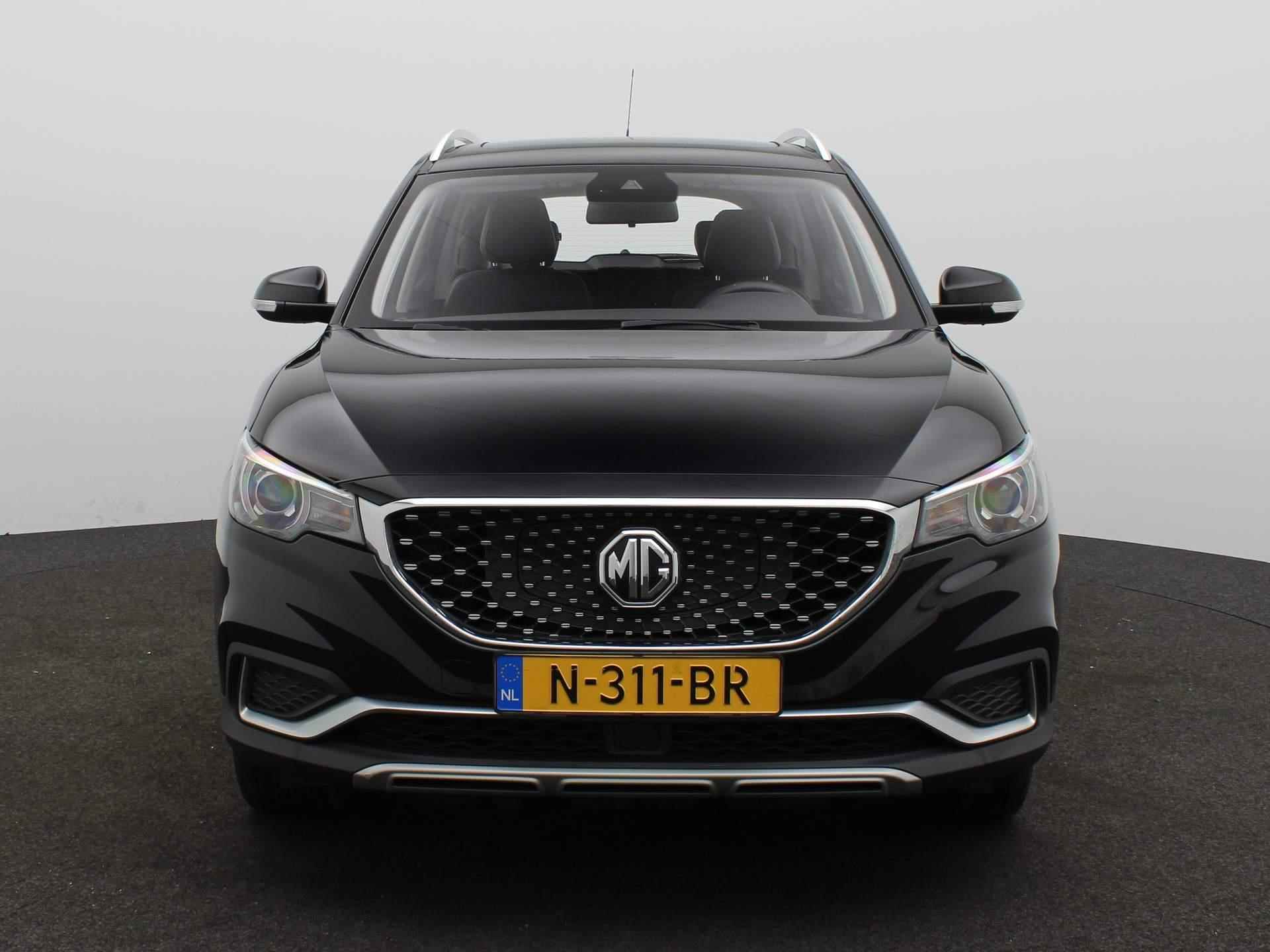 MG ZS EV Luxury 45 kWh | Navigatie | Leder | Panoramadak | Camera - 3/26