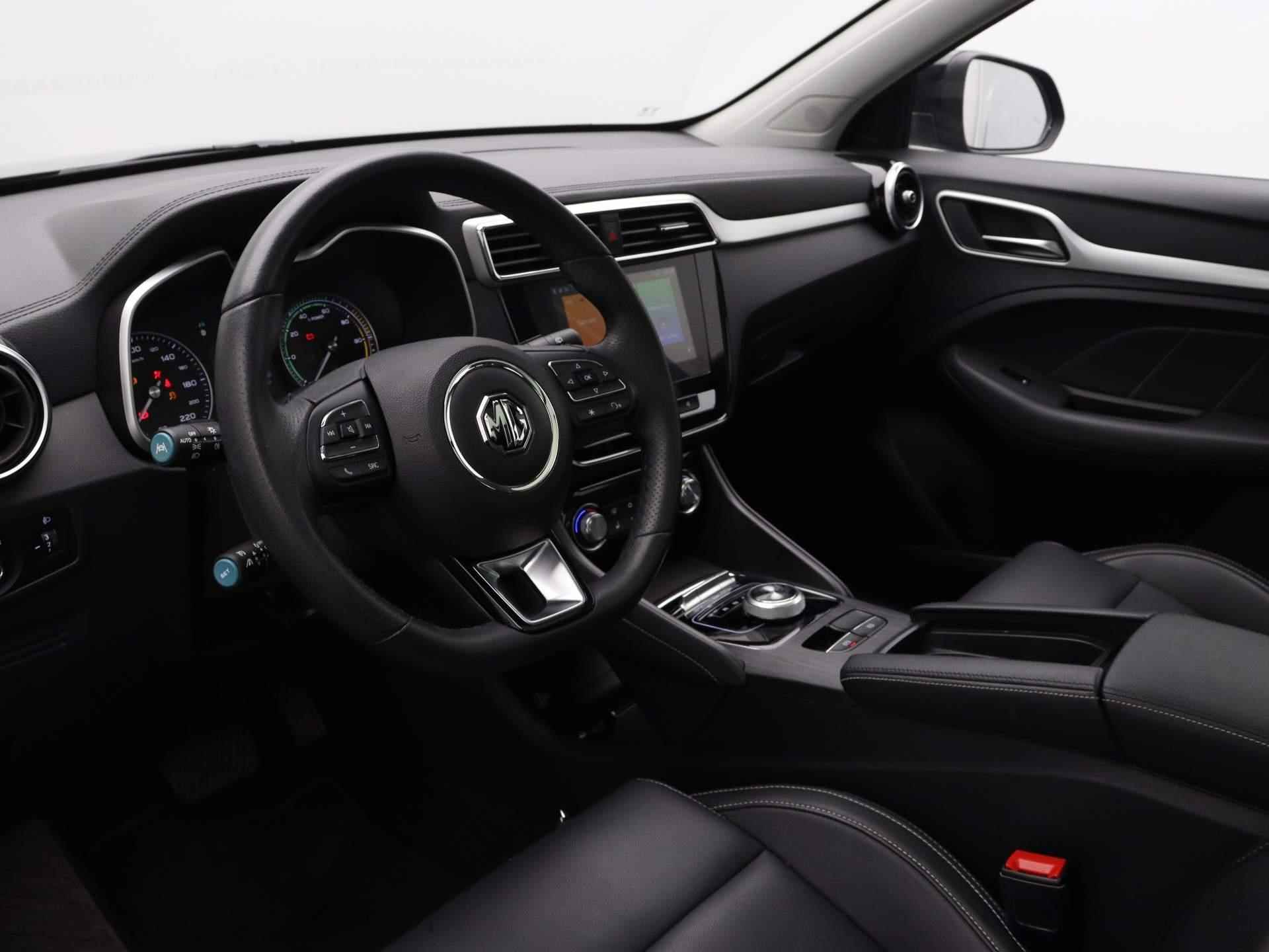 MG ZS EV Luxury 45 kWh | Navigatie | Leder | Panoramadak | Camera - 21/26