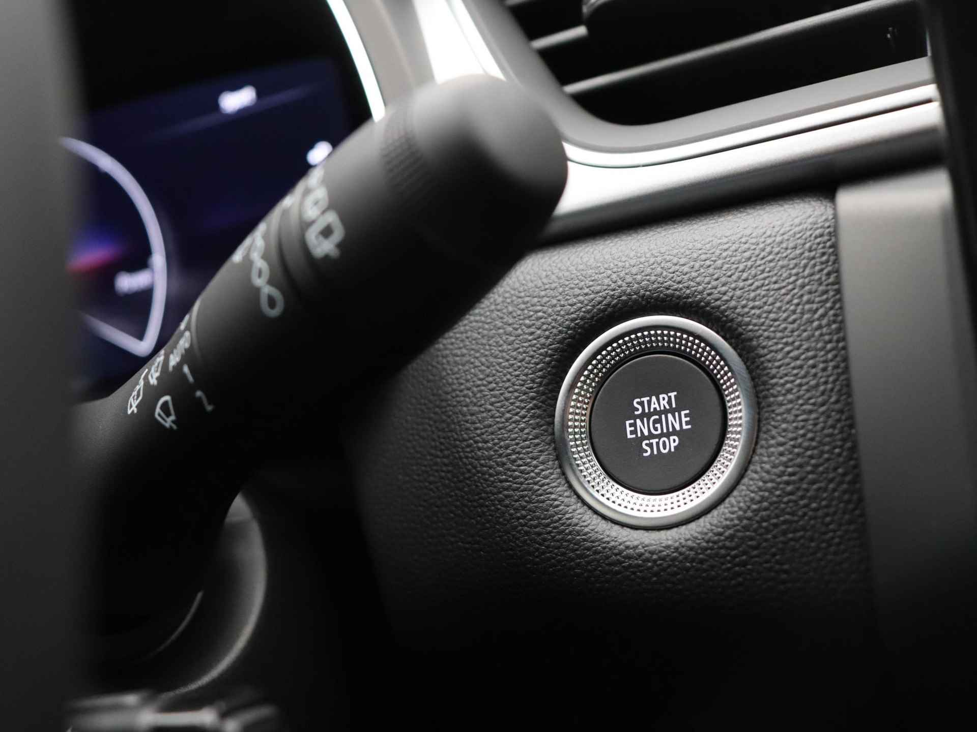 Renault Captur 1.6 E-Tech Hybrid 145pk Techno | Adaptieve cruise control | Groot scherm | 360 graden camera | Stuurverwarming | - 31/42