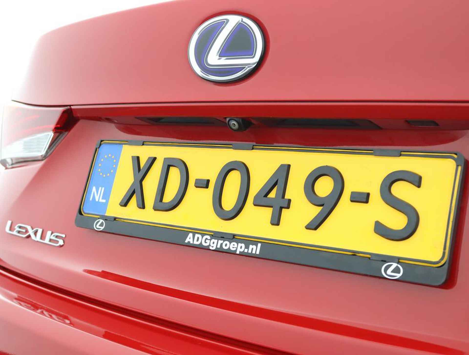 Lexus IS 300h Hybrid Business Line | Adaptive Cruise Control | Lane Assist | Stoelverwarming - 37/50