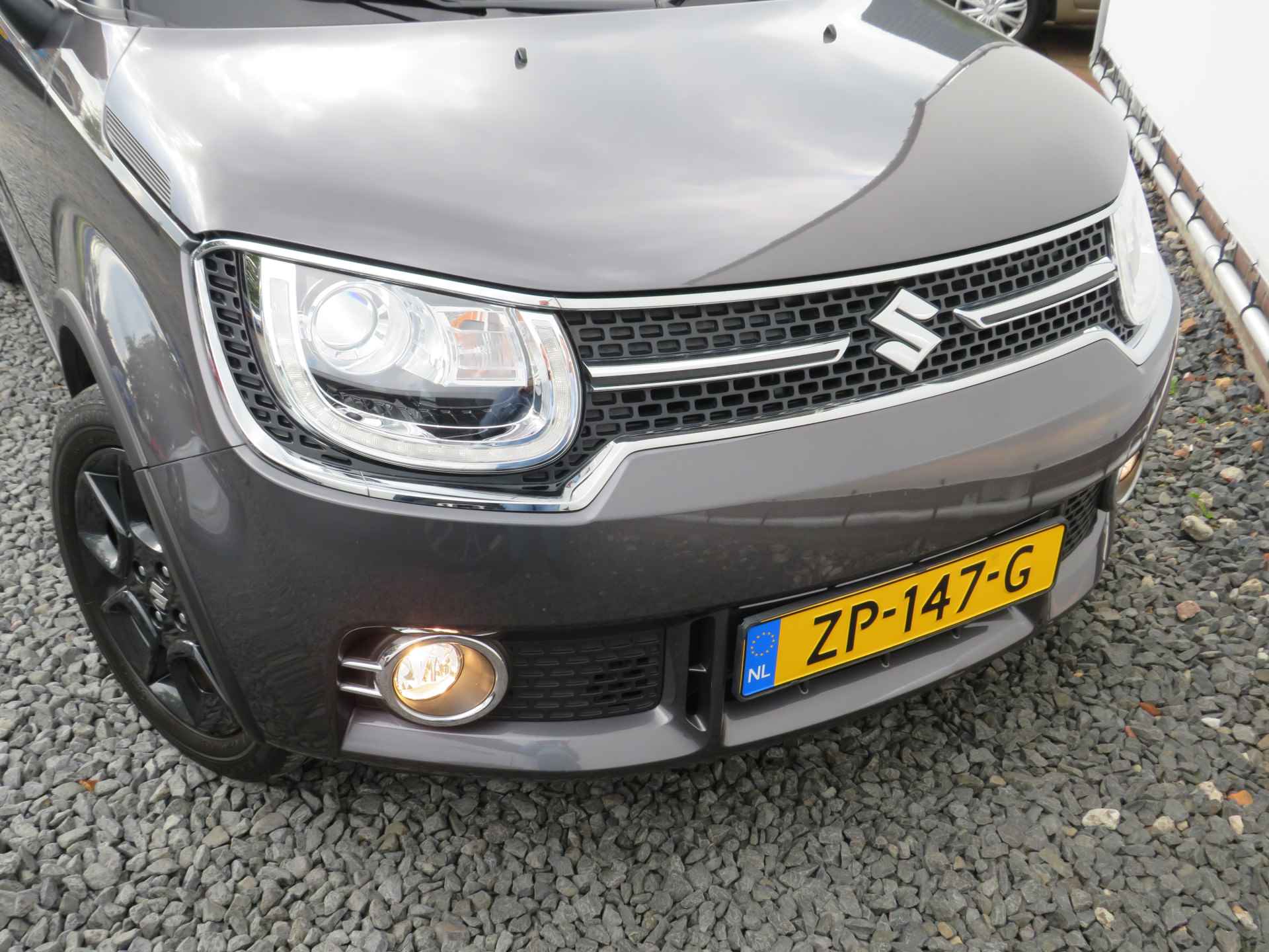 Suzuki Ignis 1.2 Smart Hybrid Stijl,Style, 1e Eig. Dealer onderhouden, Navi, Keyless, Cruise-Control en Dakspoiler - 27/31