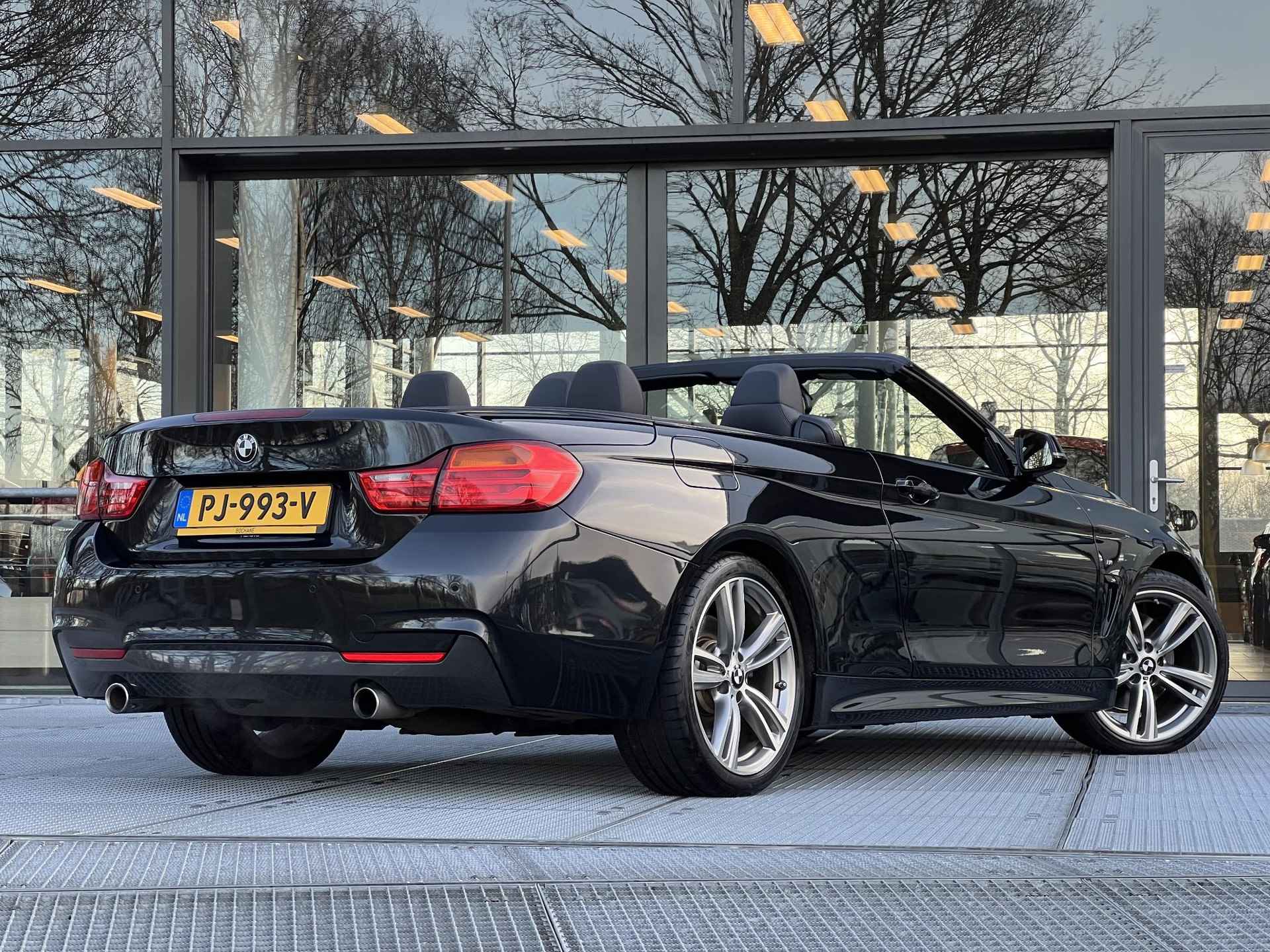 BMW 4-serie Cabrio 435i High Executive M-Sport | Harman Kardon | Leder | Trekhaak | - 4/37