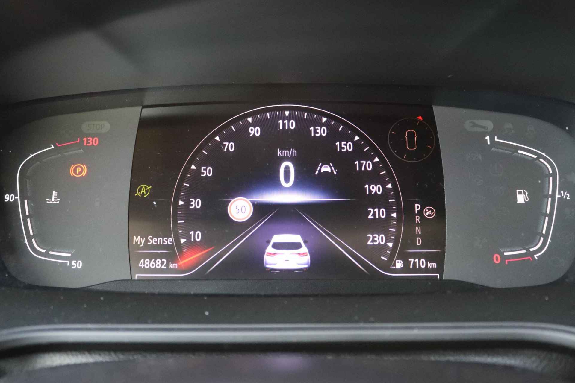 Renault Mégane 1.3 TCe 140 EDC Intens | Automaat | Navigatie 7" |  Apple Carplay | LED koplampen | Parkeersensoren | LMV 16" | All-Seasons | - 4/33