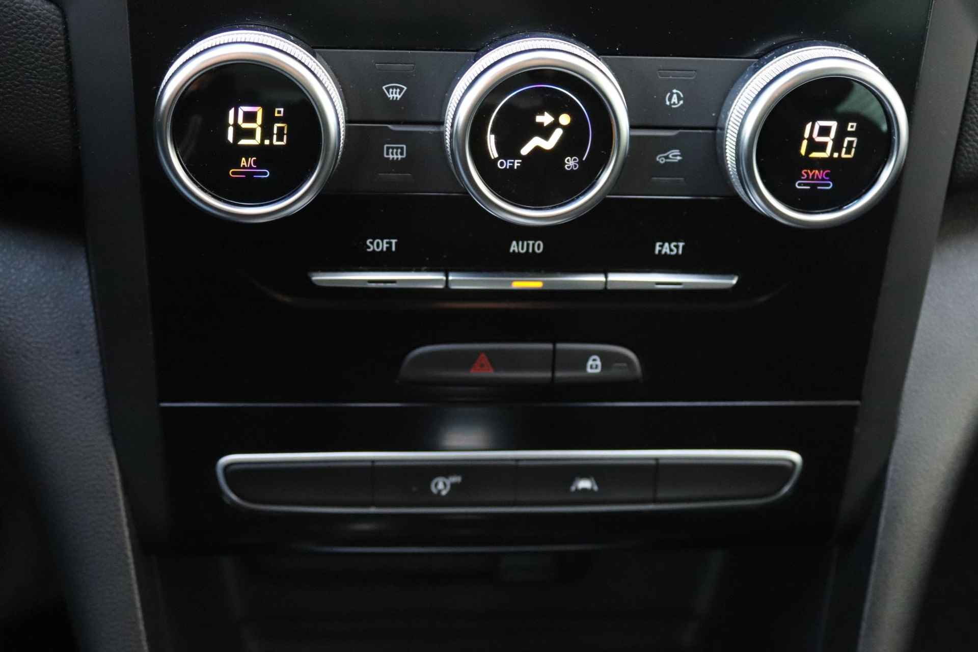 Renault Mégane 1.3 TCe 140 EDC Intens | Automaat | Navigatie 7" |  Apple Carplay | LED koplampen | Parkeersensoren | LMV 16" | All-Seasons | - 28/33