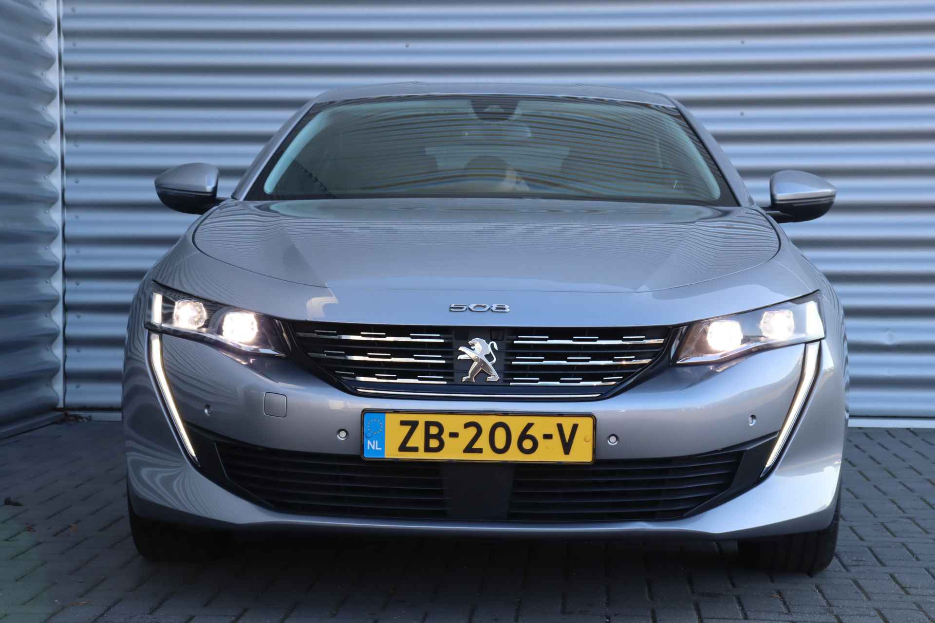 Peugeot 508 1.6 PURETECH 180PK ALLURE AUTOMAAT / NAVI / LEDER / CLIMA / PDC / ACC / 17" LMV / KEYLESS / CAMERA / FULL-LED / I-COCKPIT / ADAP - 5/39