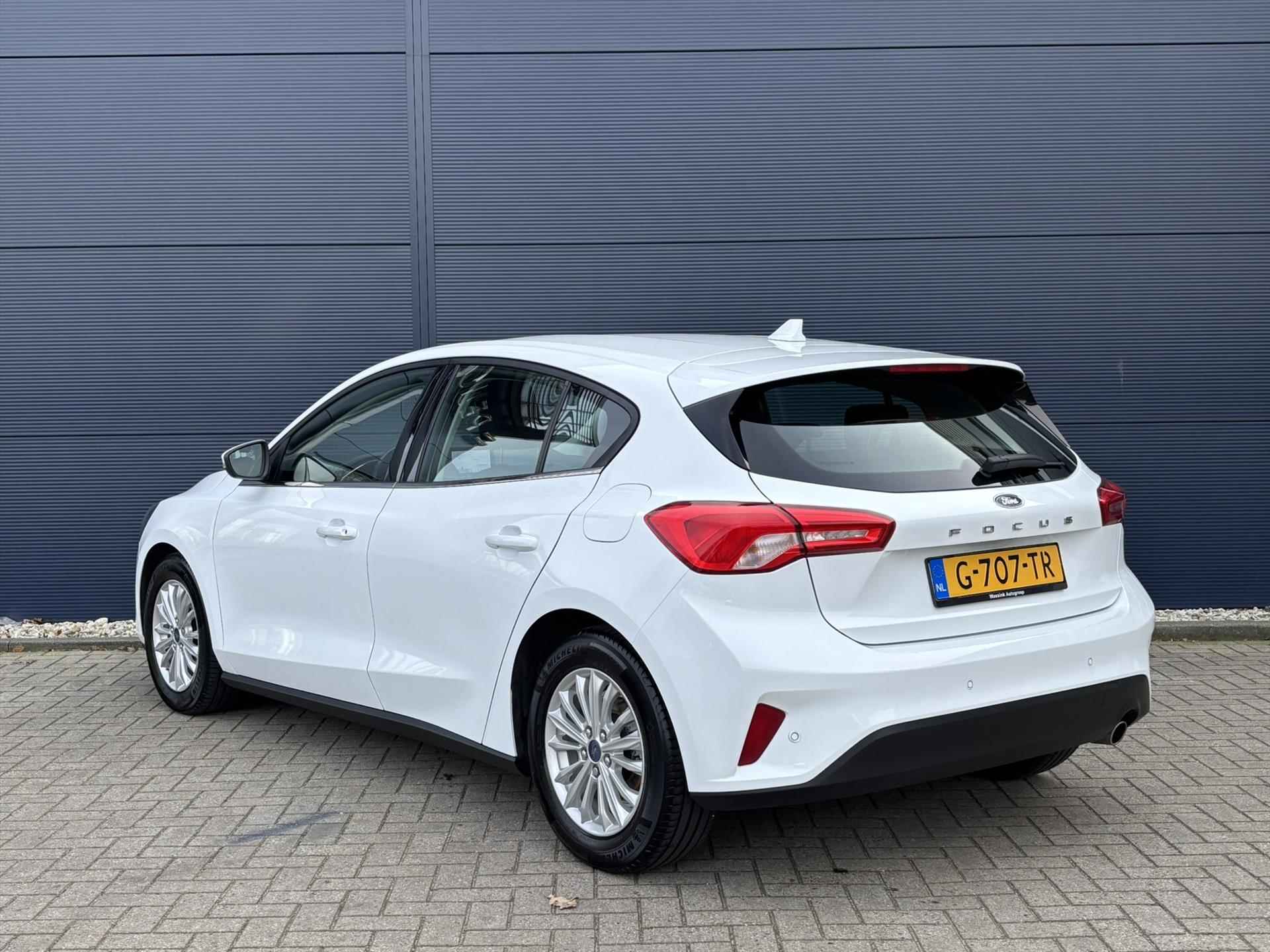 Ford Focus 1.0 EcoBoost 125pk Titanium Business | Navigatie | Bluetooth - 4/34