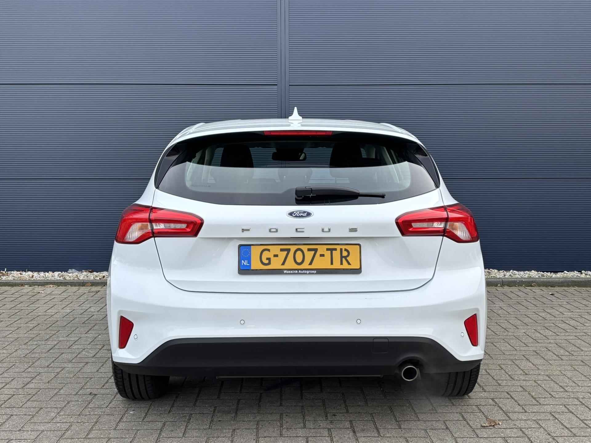 Ford Focus 1.0 EcoBoost 125pk Titanium Business | Navigatie | Bluetooth - 5/34