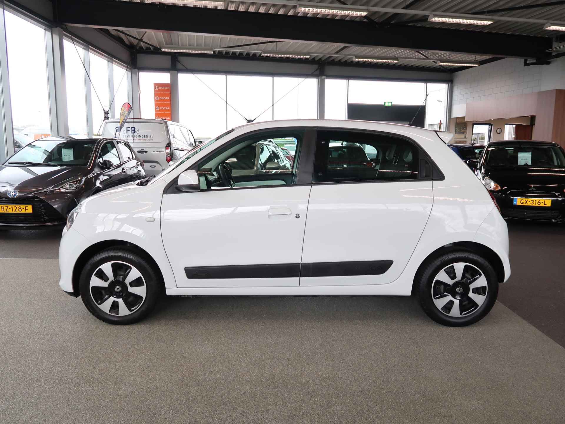Renault Twingo 1.0 SCe Collection 5-drs. AIRCO/DAB/BLUETOOTH/LIMITER - 15/76