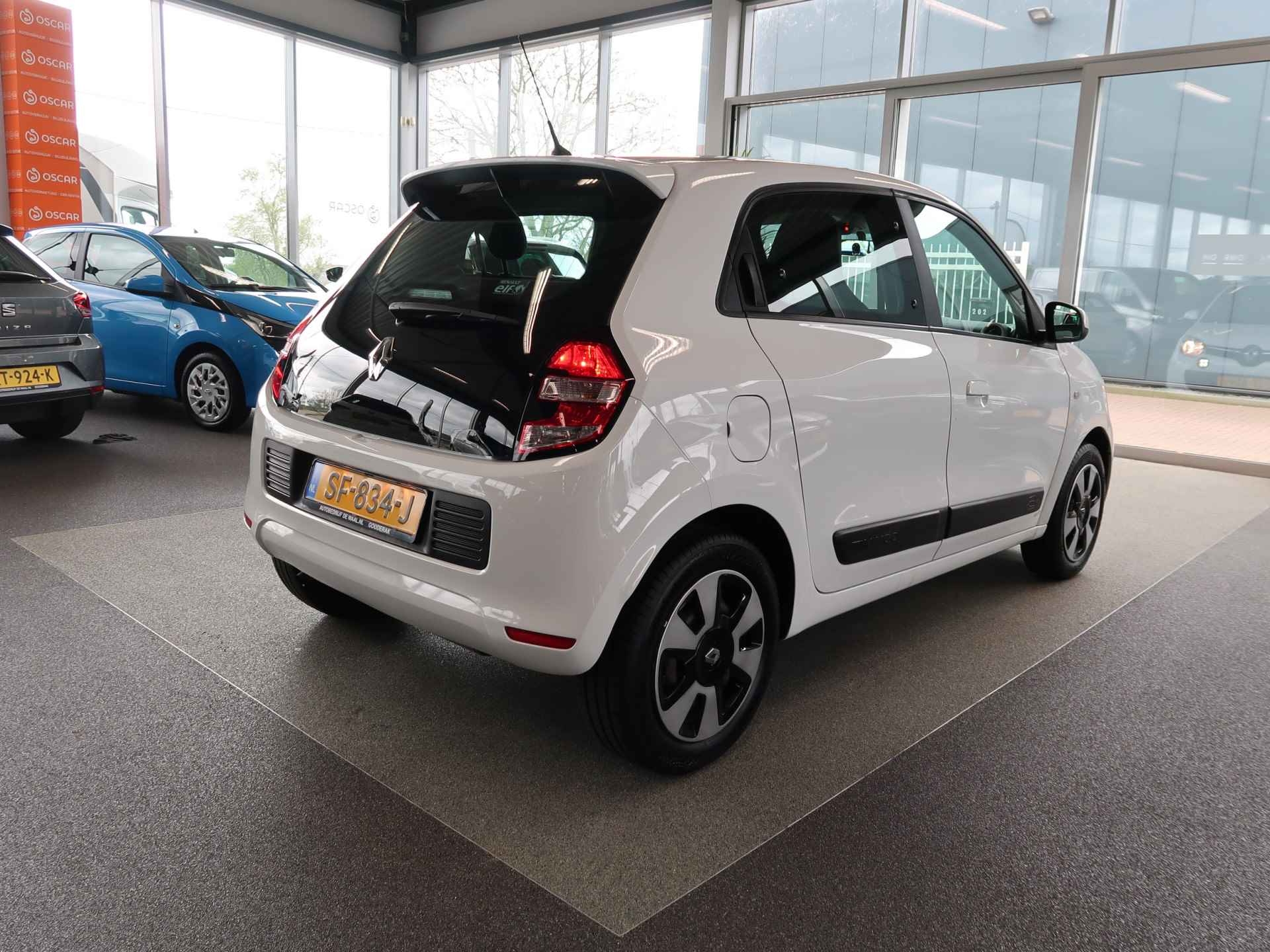 Renault Twingo 1.0 SCe Collection 5-drs. AIRCO/DAB/BLUETOOTH/LIMITER - 18/76
