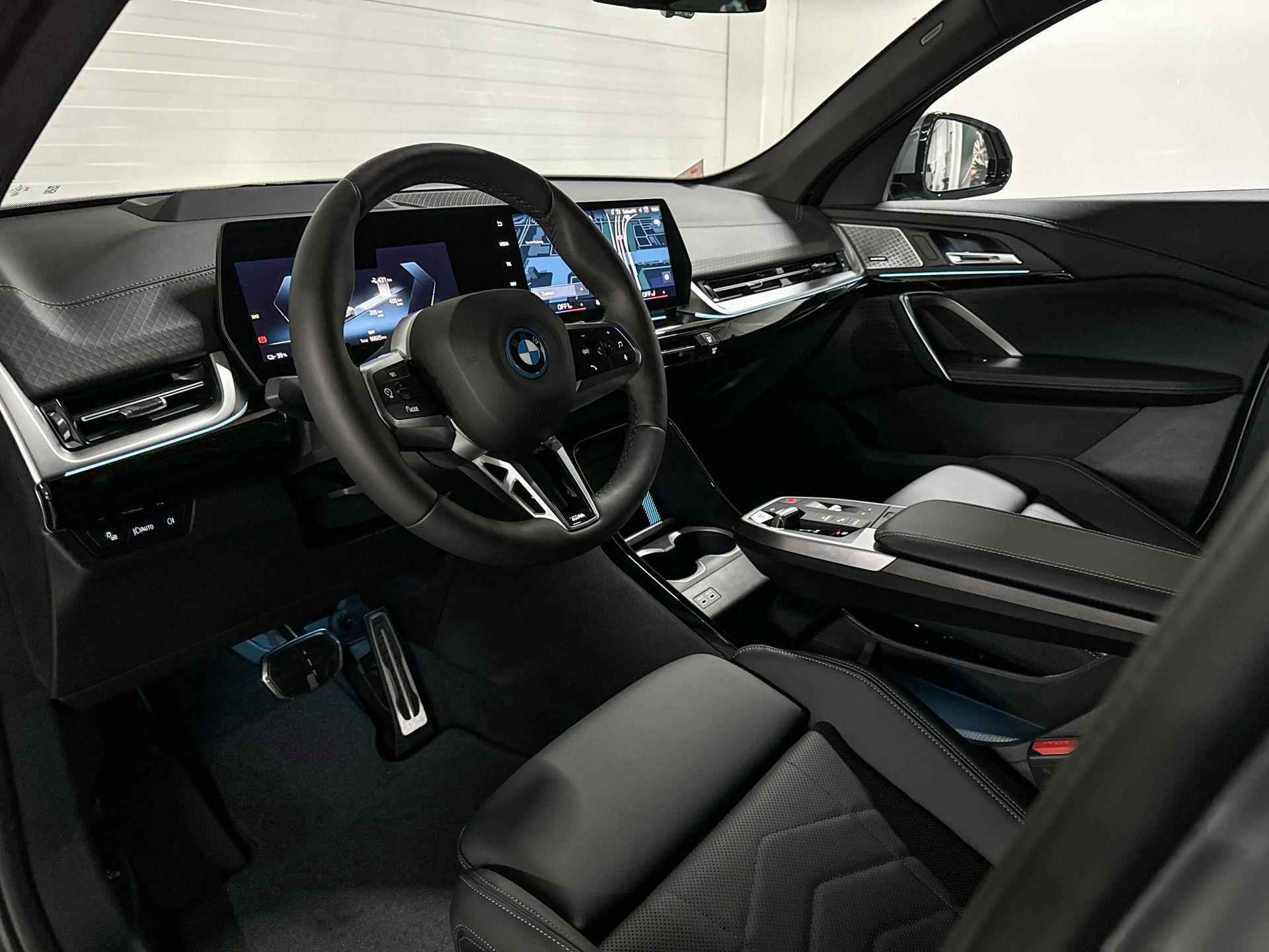 BMW iX2 eDrive20 | M-Sport Pro | Innovation Pack | Harman/Kardon | Comfort Access - 22/23