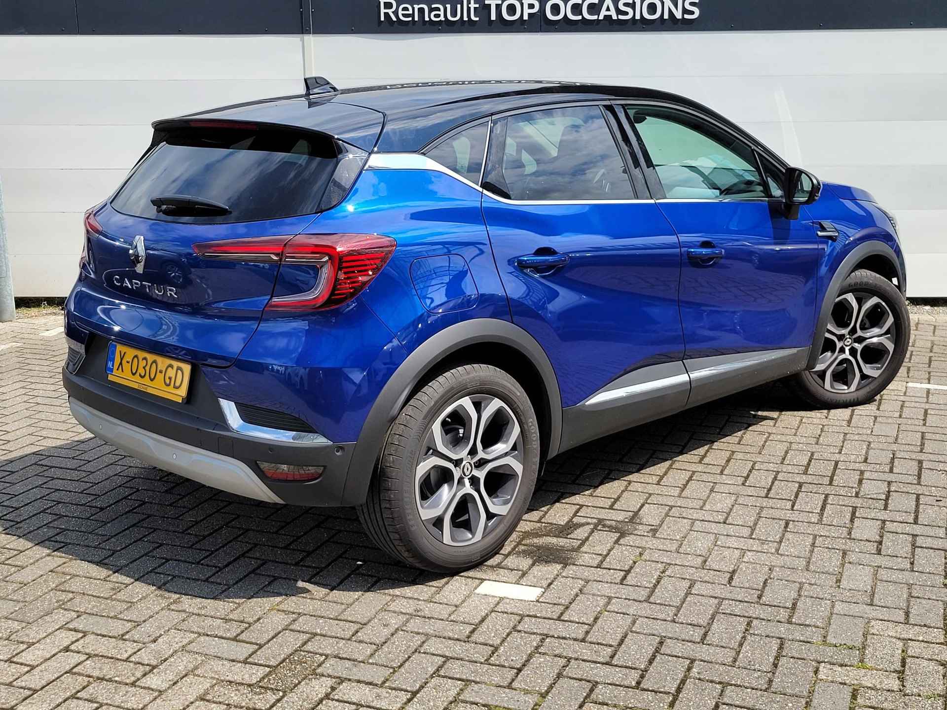 Renault Captur 1.0 TCe 90 techno | Hoge Instap | Groot Scherm | Navigatie+Camera | 18 Inch | BOSE | Geen Import! - 4/29