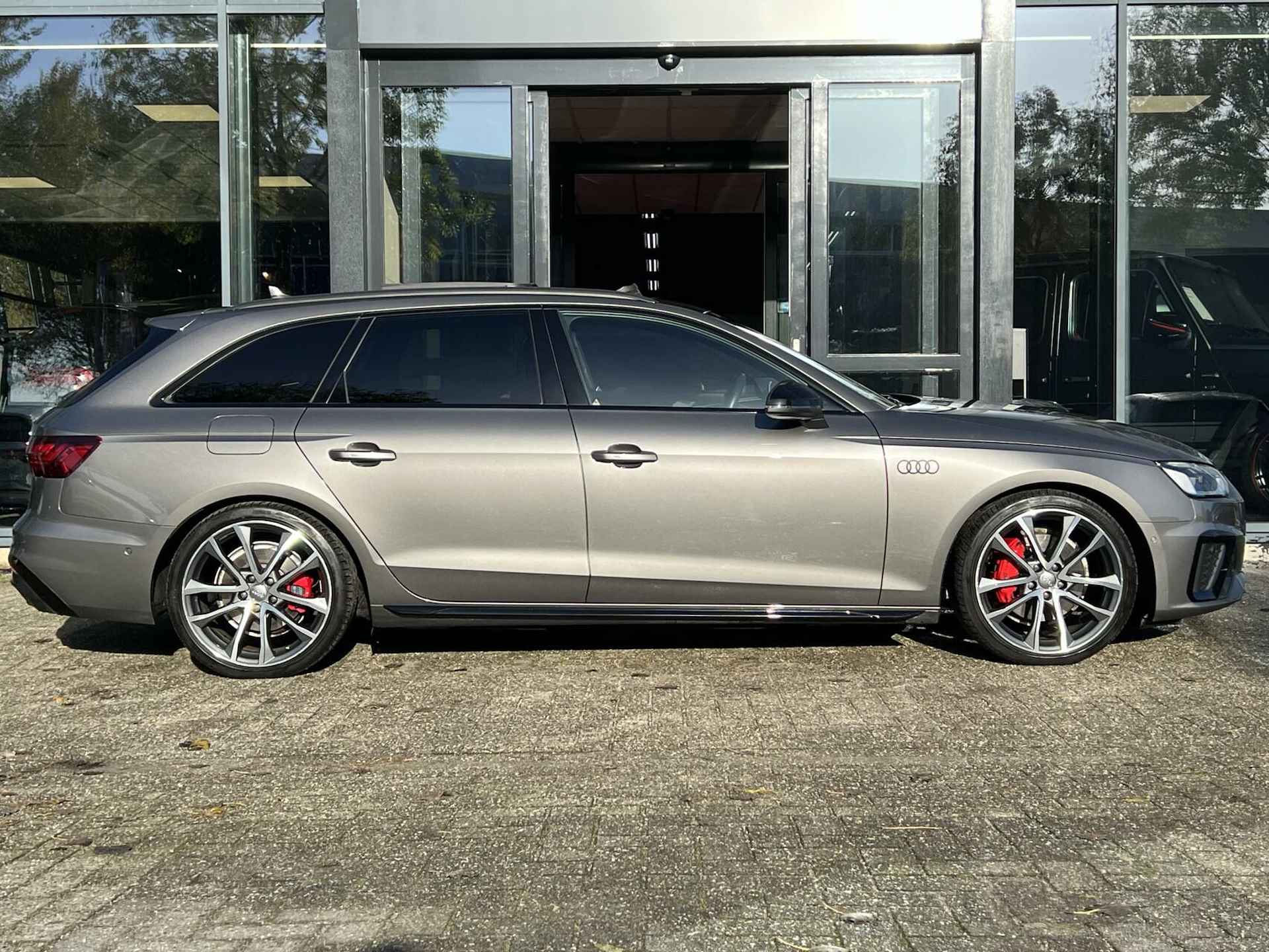 Audi A4 Avant 40 TDI|PANO|TREKHAAK|MASSAGE|ACC|19''|HEAD-UP - 4/45