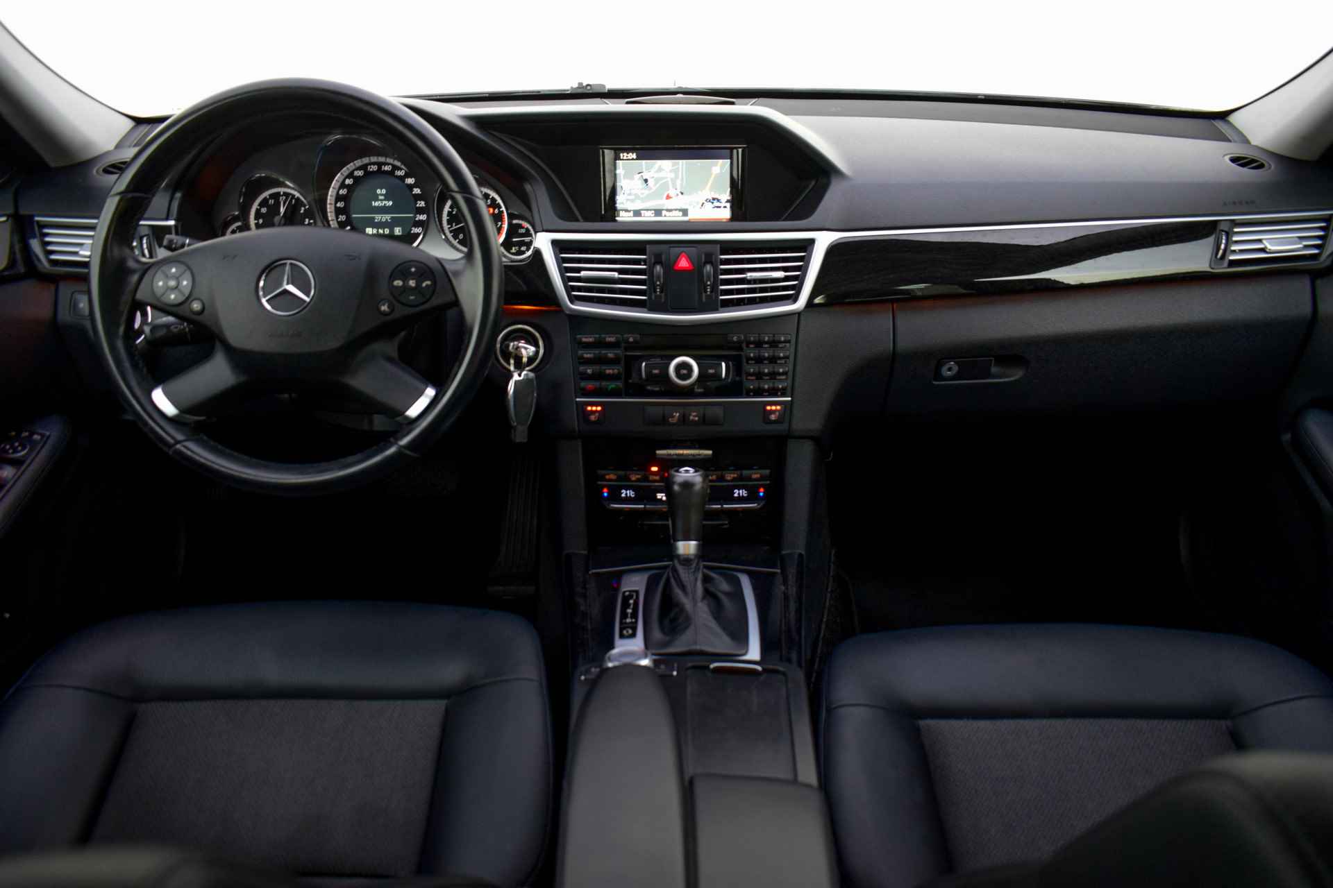 Mercedes-Benz E-Klasse 200 Aut. AVANTGARDE XENON/NAVI/CLIMA/CRUISE/STOELVERW./PDC V+A/TREKHAAK/LMV - 17/25