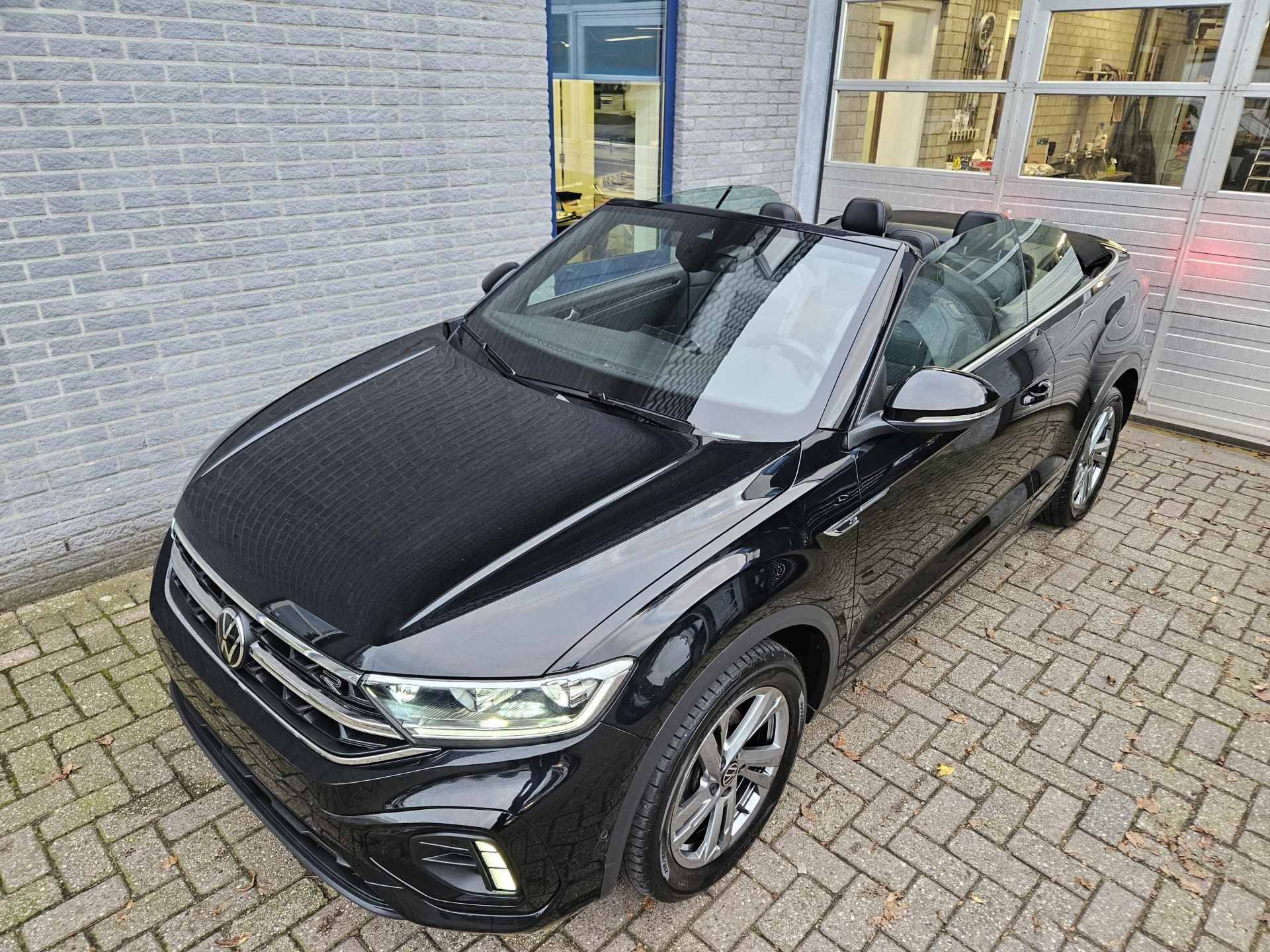 Volkswagen T-Roc Cabrio 1.5 TSI R-Line Inclusief Afleveringskosten - 8/36