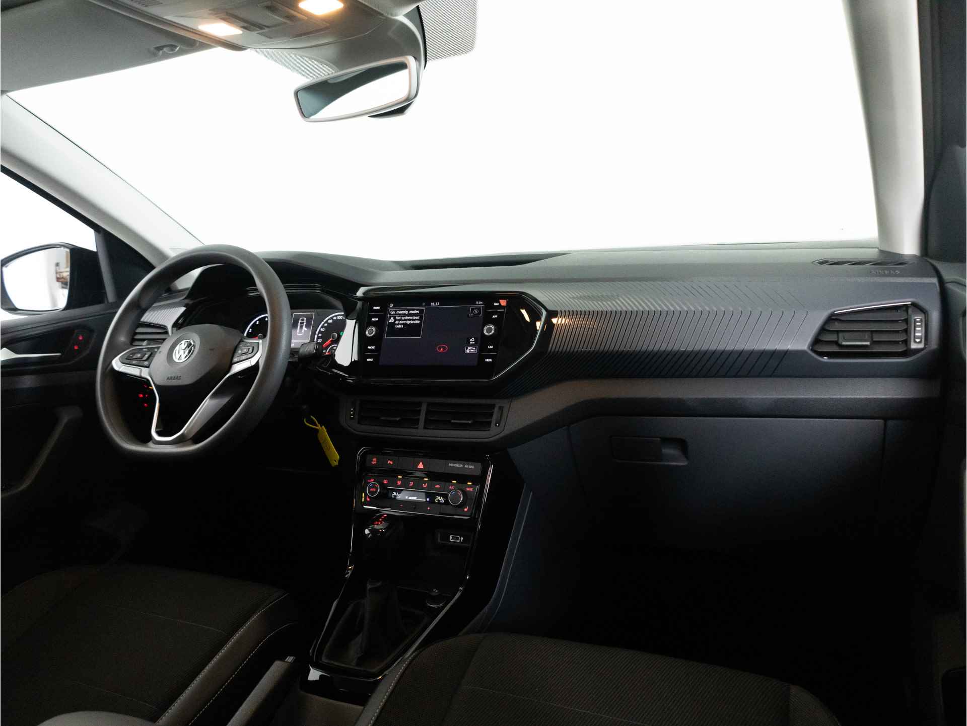 Volkswagen T-Cross AUTOMAAT 1.0 TSI 115 PK DSG Life | Navigatie | Stoelverwarming | Stoelverwarming | Adaptieve Cruise Control | - 14/34