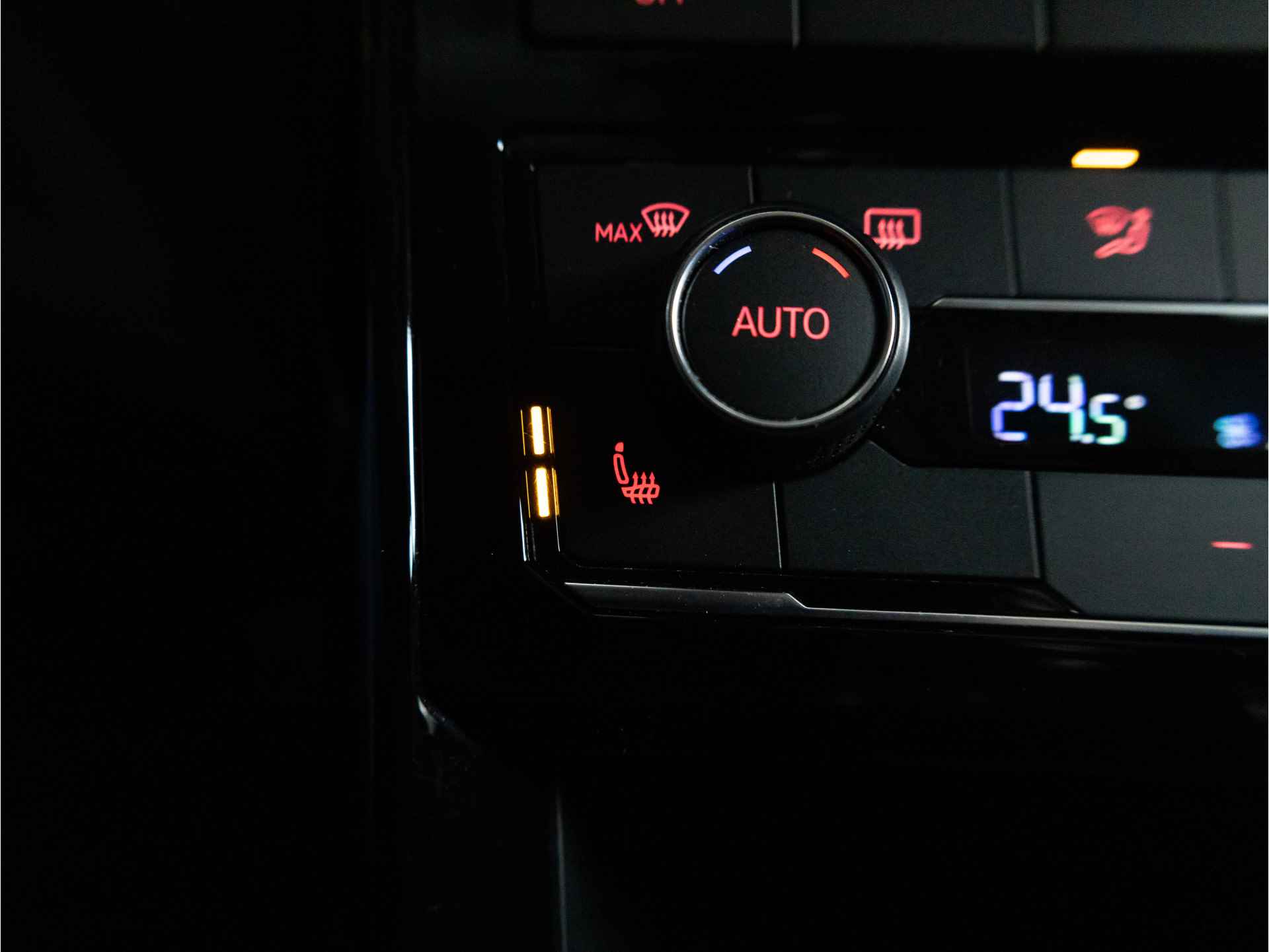 Volkswagen T-Cross AUTOMAAT 1.0 TSI 115 PK DSG Life | Navigatie | Stoelverwarming | Stoelverwarming | Adaptieve Cruise Control | - 23/34