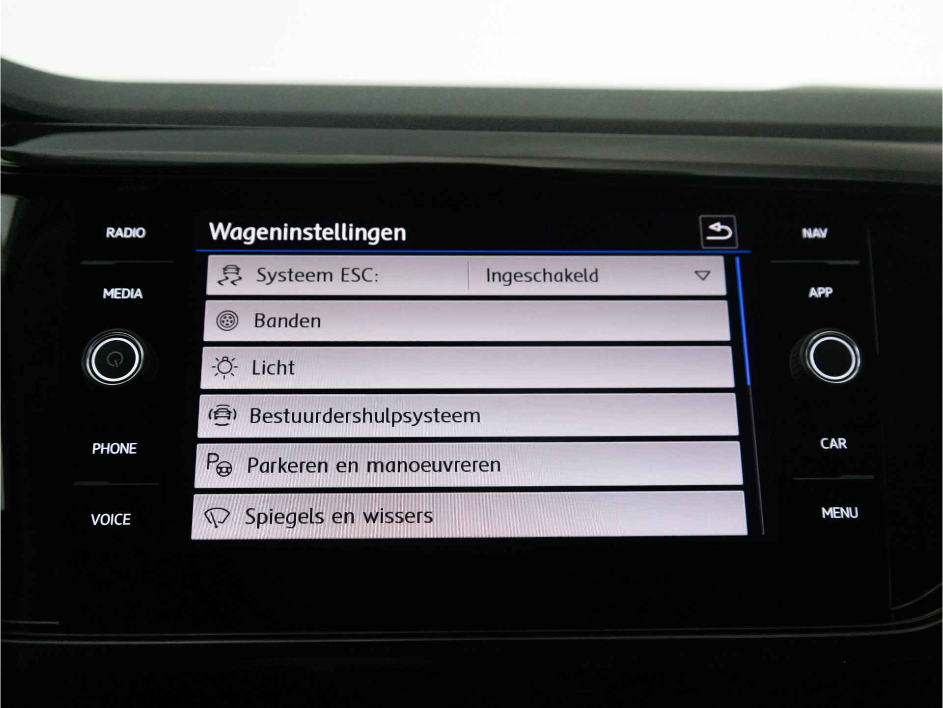 Volkswagen T-Cross AUTOMAAT 1.0 TSI 115 PK DSG Life | Navigatie | Stoelverwarming | Stoelverwarming | Adaptieve Cruise Control | - 28/34