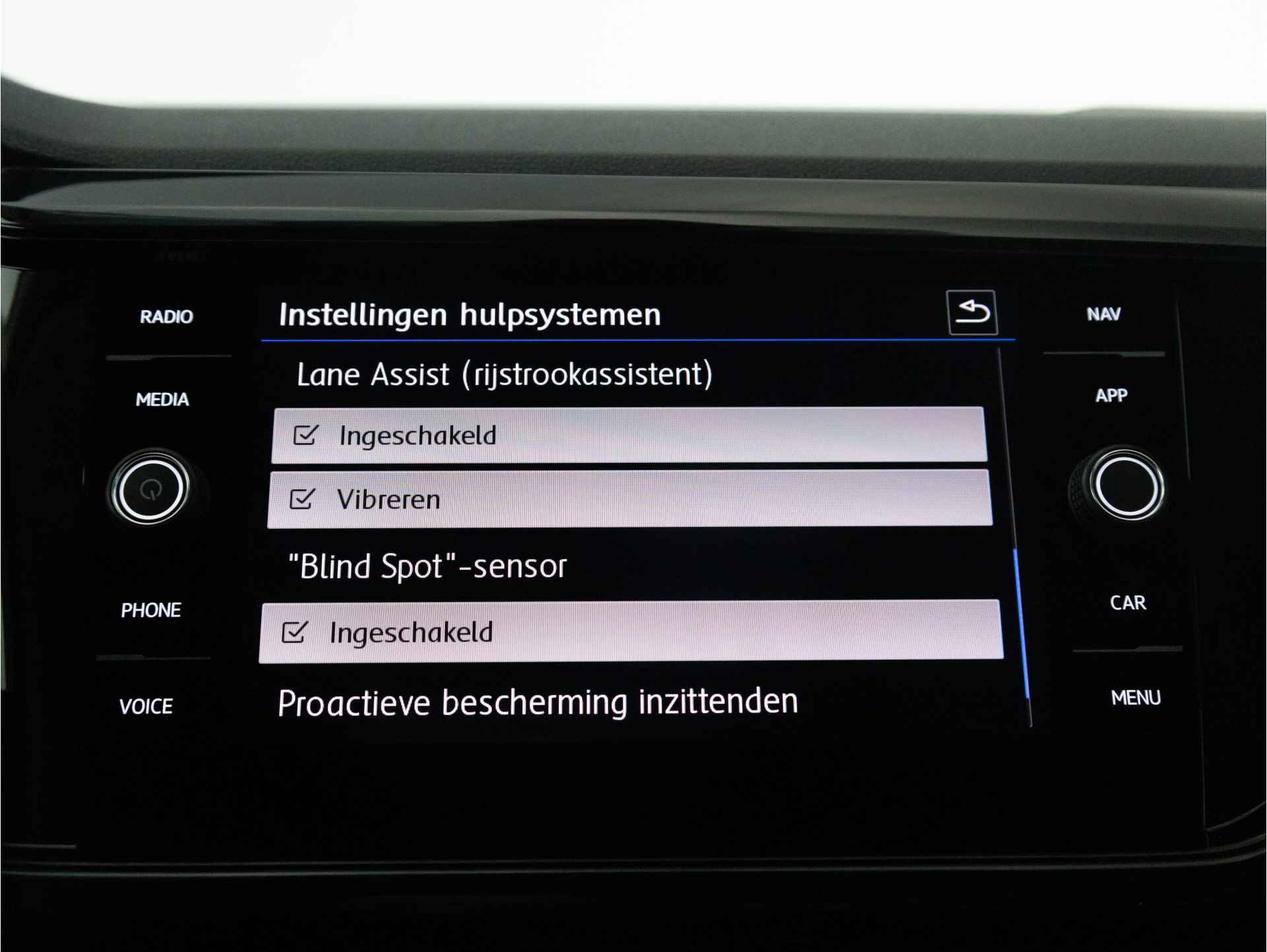 Volkswagen T-Cross AUTOMAAT 1.0 TSI 115 PK DSG Life | Navigatie | Stoelverwarming | Stoelverwarming | Adaptieve Cruise Control | - 30/34
