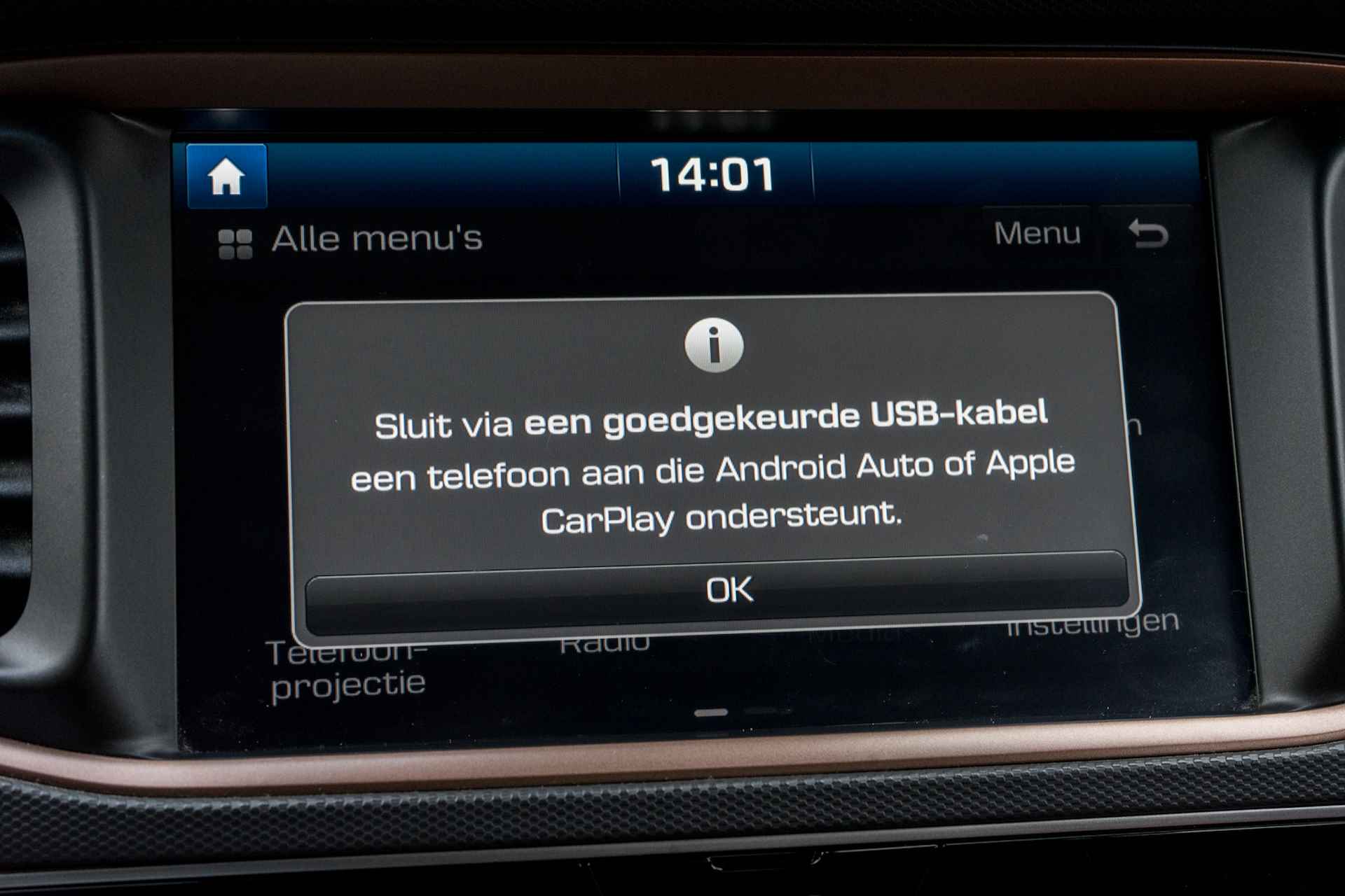 Hyundai IONIQ Comfort EV Navigatie/ Carplay/ Camera/ Adapt. cruise/ Dab/ Climate control - 14/44