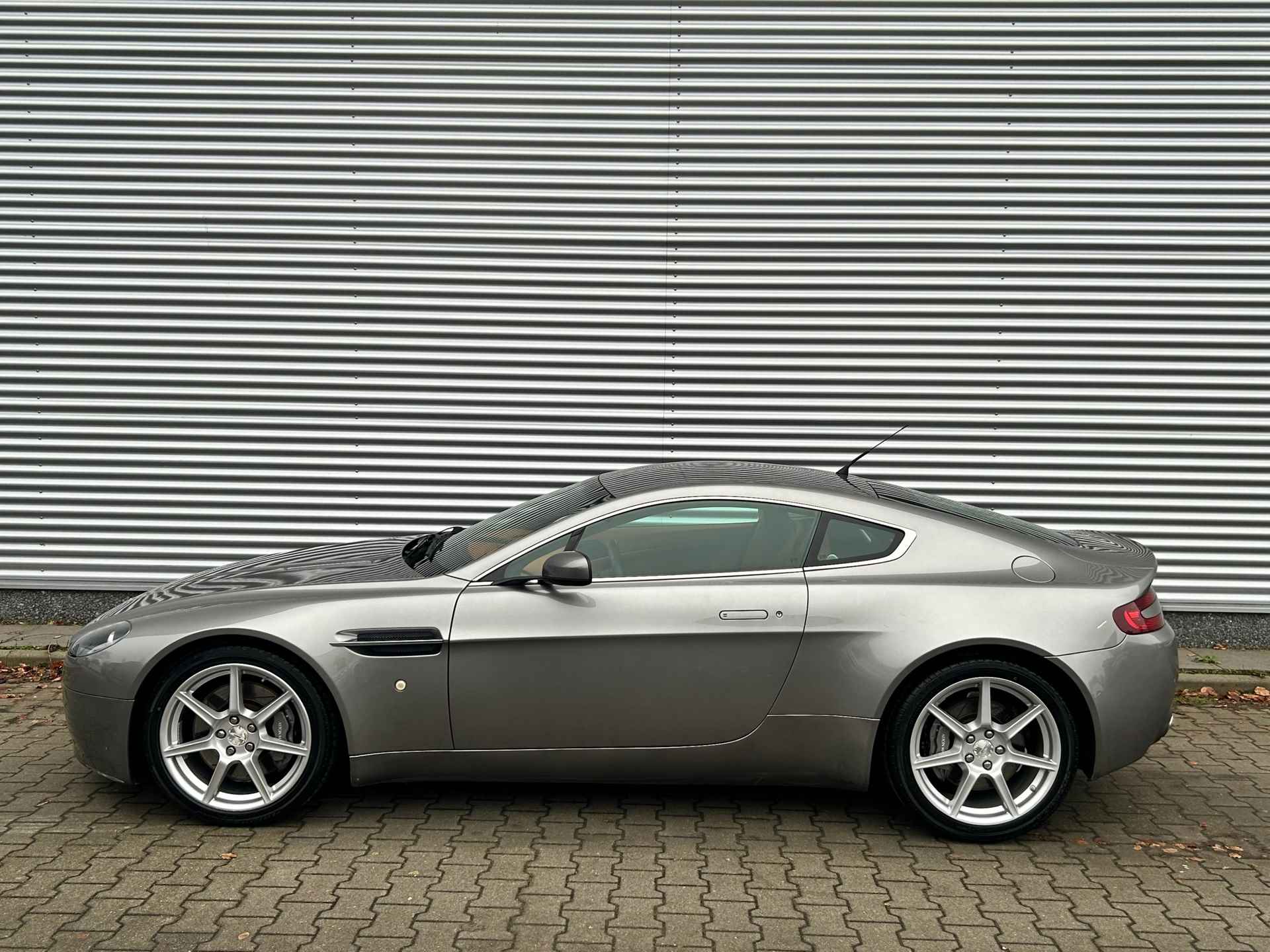 Aston Martin V8 Vantage 4.3 V8 Handgeschakeld - 2/39