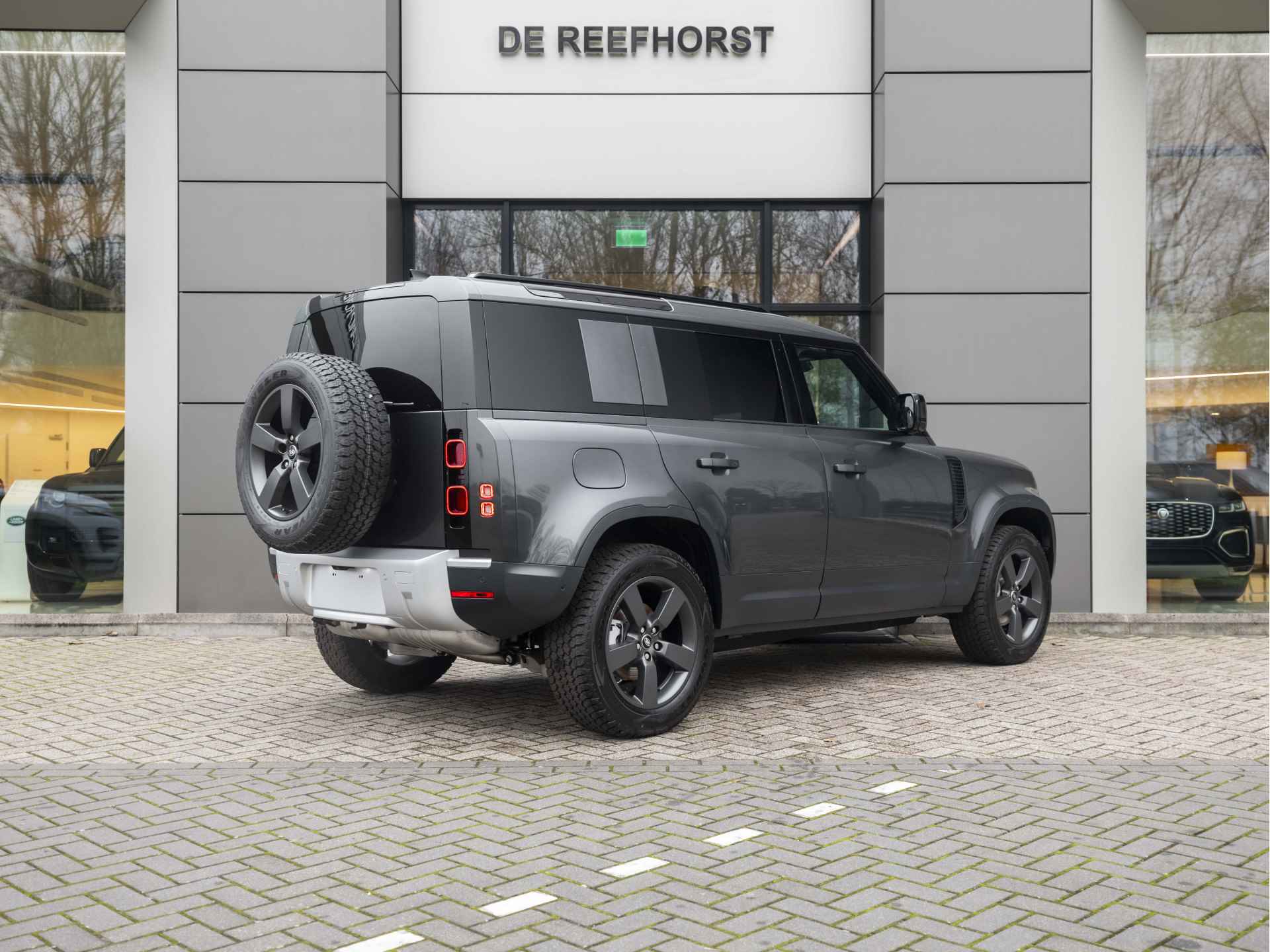 Land Rover Defender 3.0 D200 110 S Commercial | Air Suspension Pack | Driver Assist Pack | Cold Climate Pack - 14/50