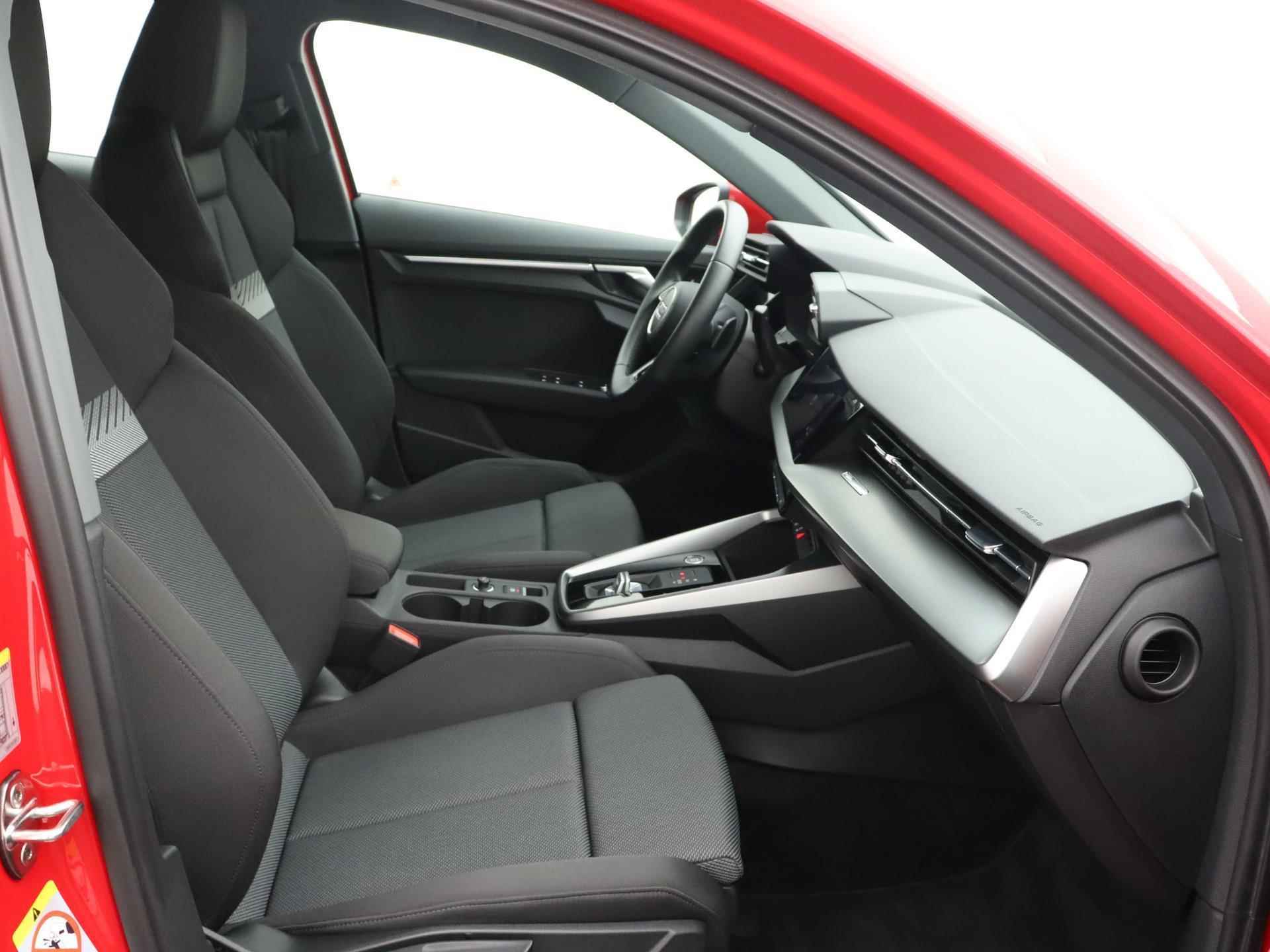 Audi A3 Sportback 35 TFSI Advanced edition 150 PK | Navigatie | Automaat | Virtual Cockpit | Parkeersensoren | Cruise Control | Climate Control | Keyless | Apple Carplay | Android Auto | Optiek Pakket Zwart Plus | Trekhaak | Fabrieksgarantie tot 2026 | - 17/21