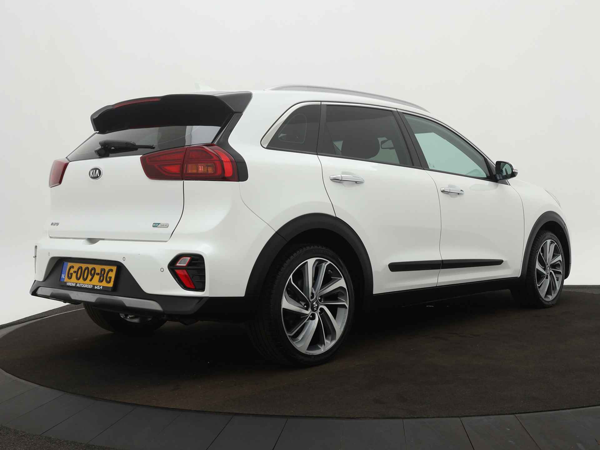 Kia Niro 1.6 GDi Hybrid DynamicLine - Navigatie - Climate Control - Adaptieve Cruise Control - Camera - Fabrieksgarantie tot 08-2026 - 9/49