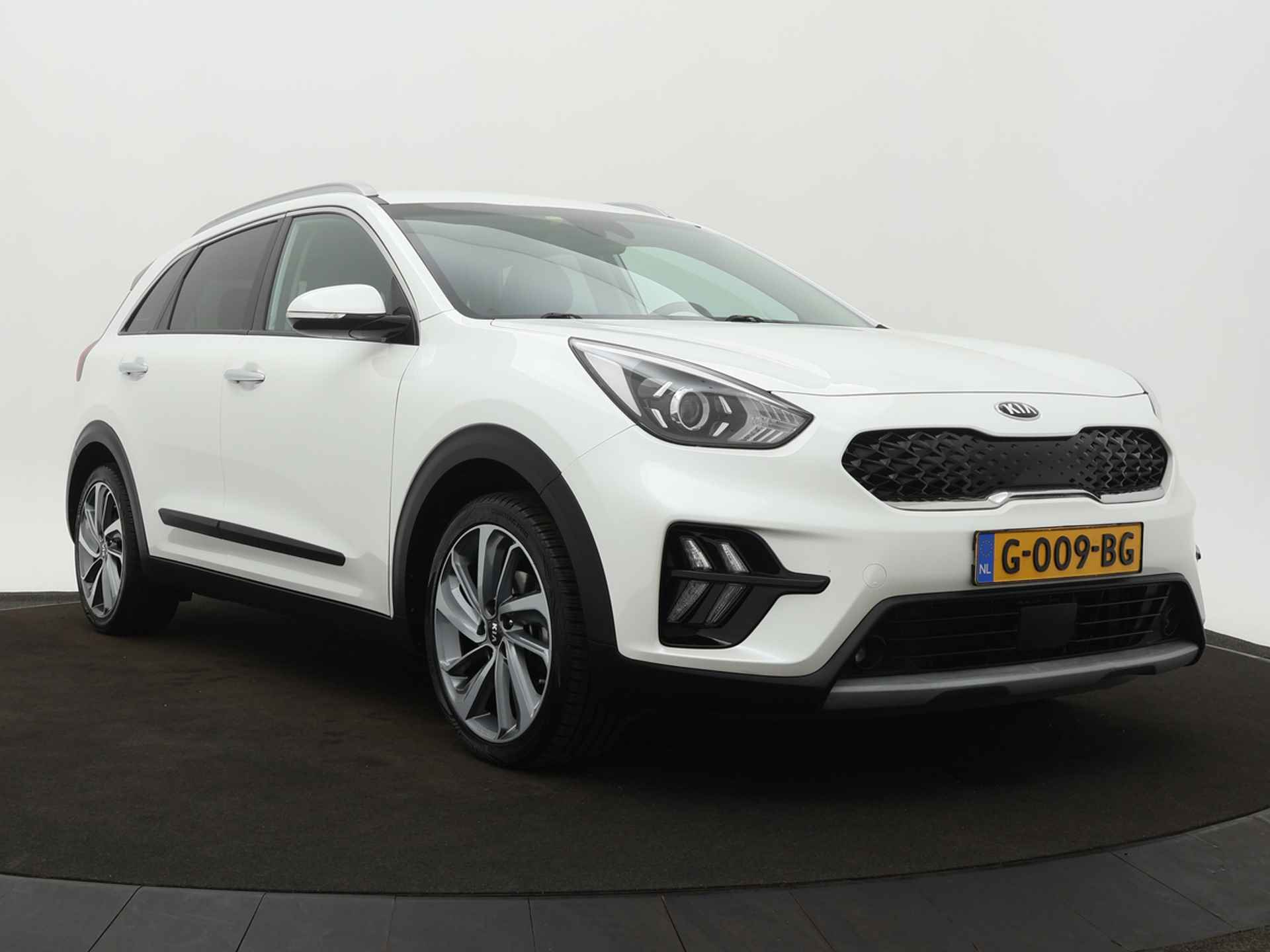 Kia Niro 1.6 GDi Hybrid DynamicLine - Navigatie - Climate Control - Adaptieve Cruise Control - Camera - Fabrieksgarantie tot 08-2026 - 12/49