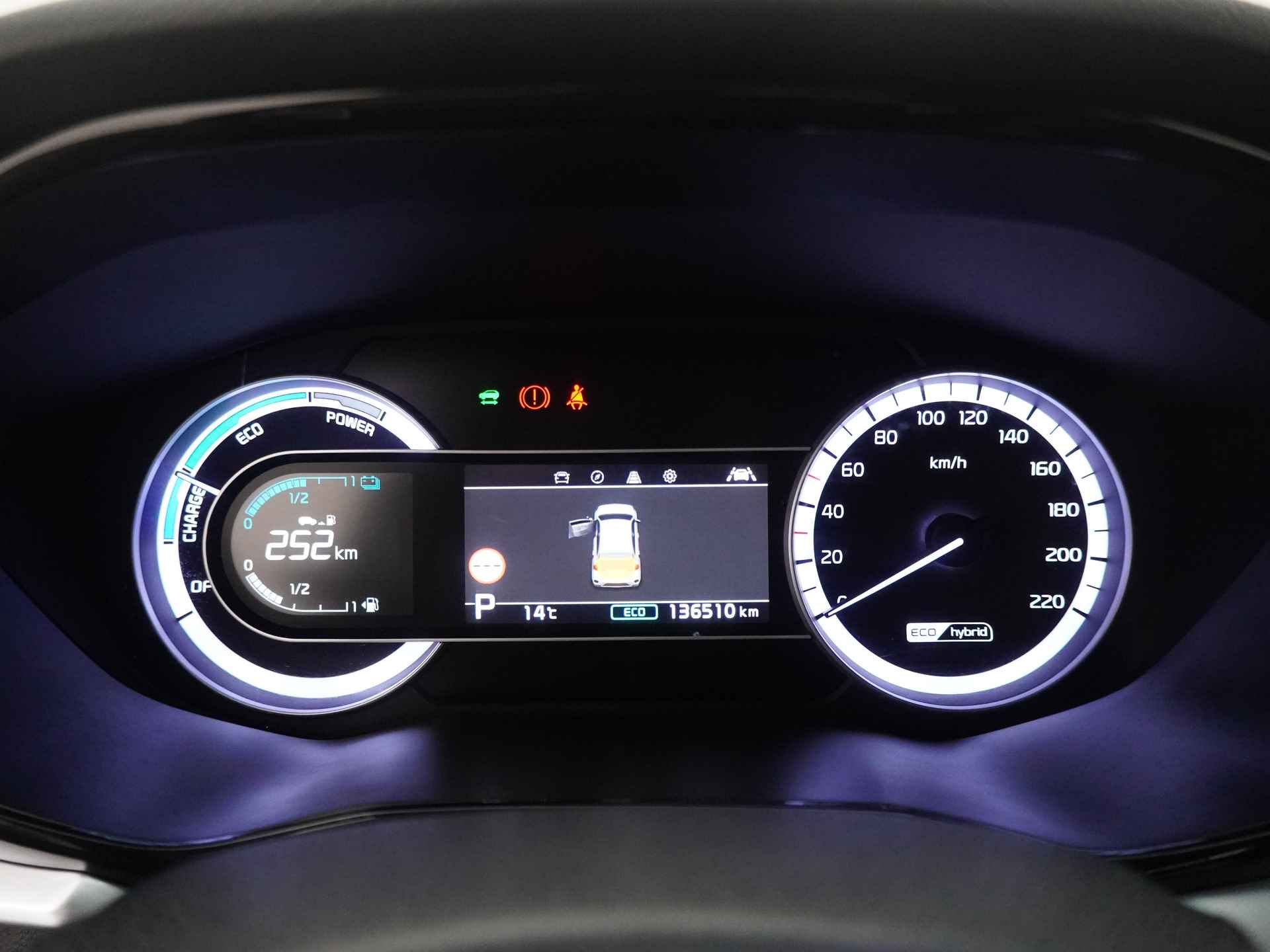 Kia Niro 1.6 GDi Hybrid DynamicLine - Navigatie - Climate Control - Adaptieve Cruise Control - Camera - Fabrieksgarantie tot 08-2026 - 22/49