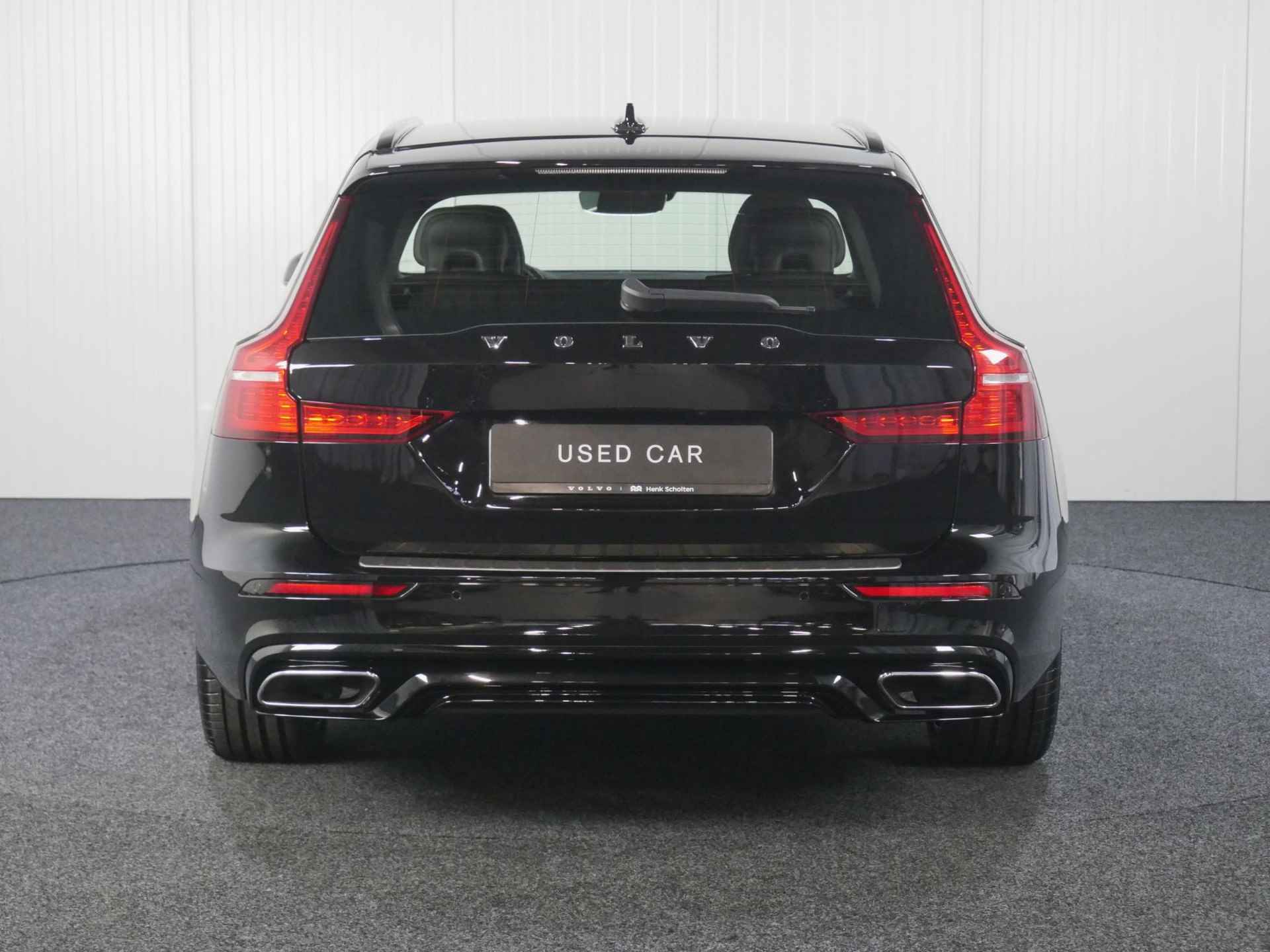 Volvo V60 T5 AUT8 250PK R-Design, Verwarmbare Voorstoelen, Achteruitrijcamera, Harman Kardon, Adaptieve Cruise Control, Dodehoekdetectie Met Correctie, Elektrisch Bedienbare Achterklep, Parkeersensoren, Rijstrooksensor Met Correctie - 5/48