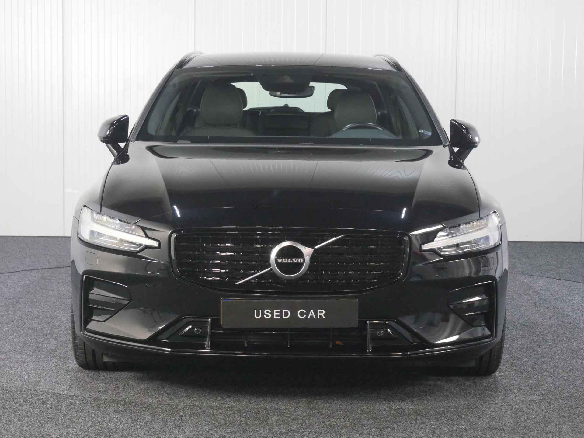 Volvo V60 T5 AUT8 250PK R-Design, Verwarmbare Voorstoelen, Achteruitrijcamera, Harman Kardon, Adaptieve Cruise Control, Dodehoekdetectie Met Correctie, Elektrisch Bedienbare Achterklep, Parkeersensoren, Rijstrooksensor Met Correctie - 11/48