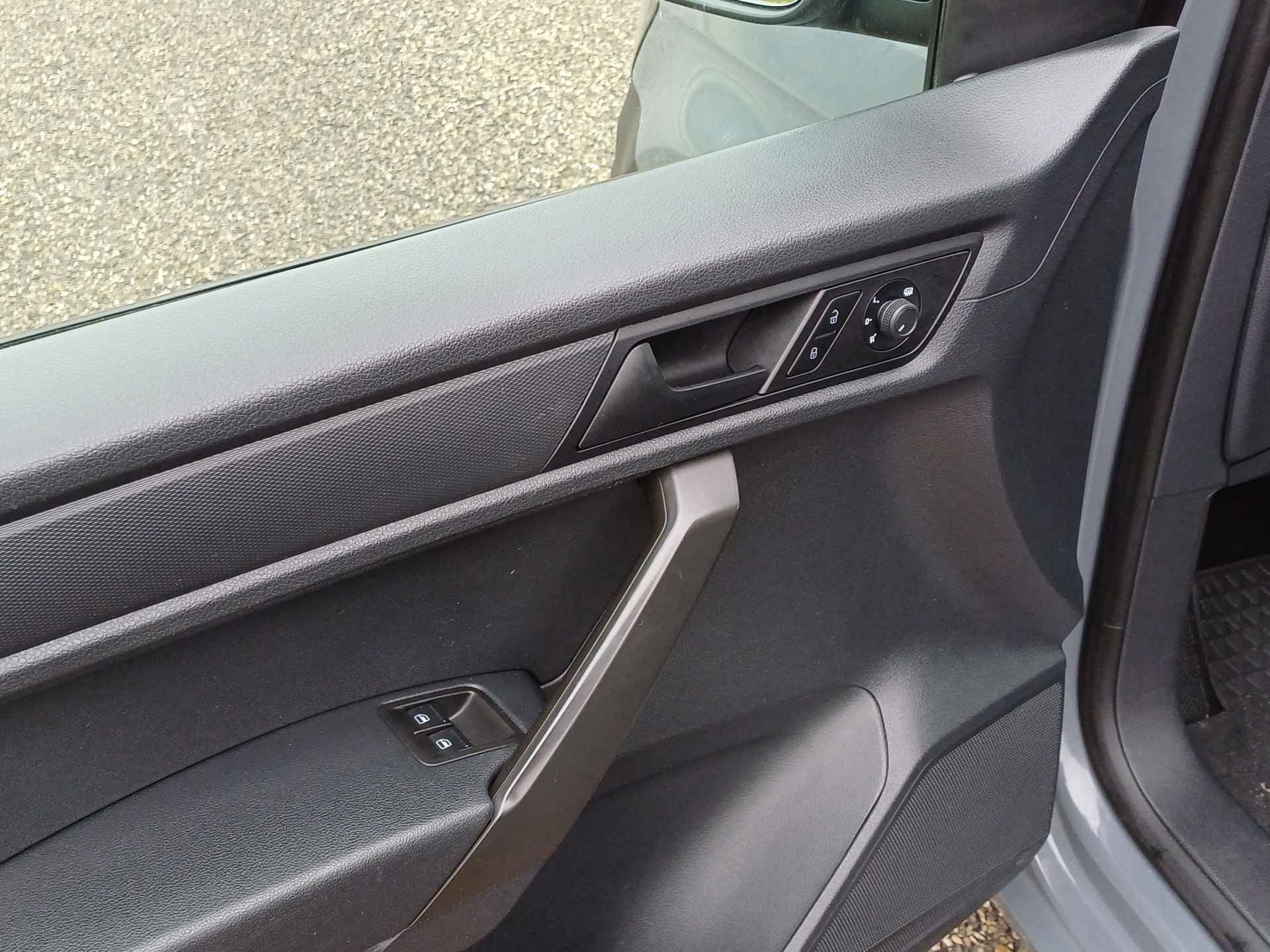 Volkswagen Caddy Maxi 1.4 TSI Trendline 5 Persoons Lage KM stand | Veel ruimte! | Airco | Cruise | Parkeerhulp | Bluetooth - 22/34