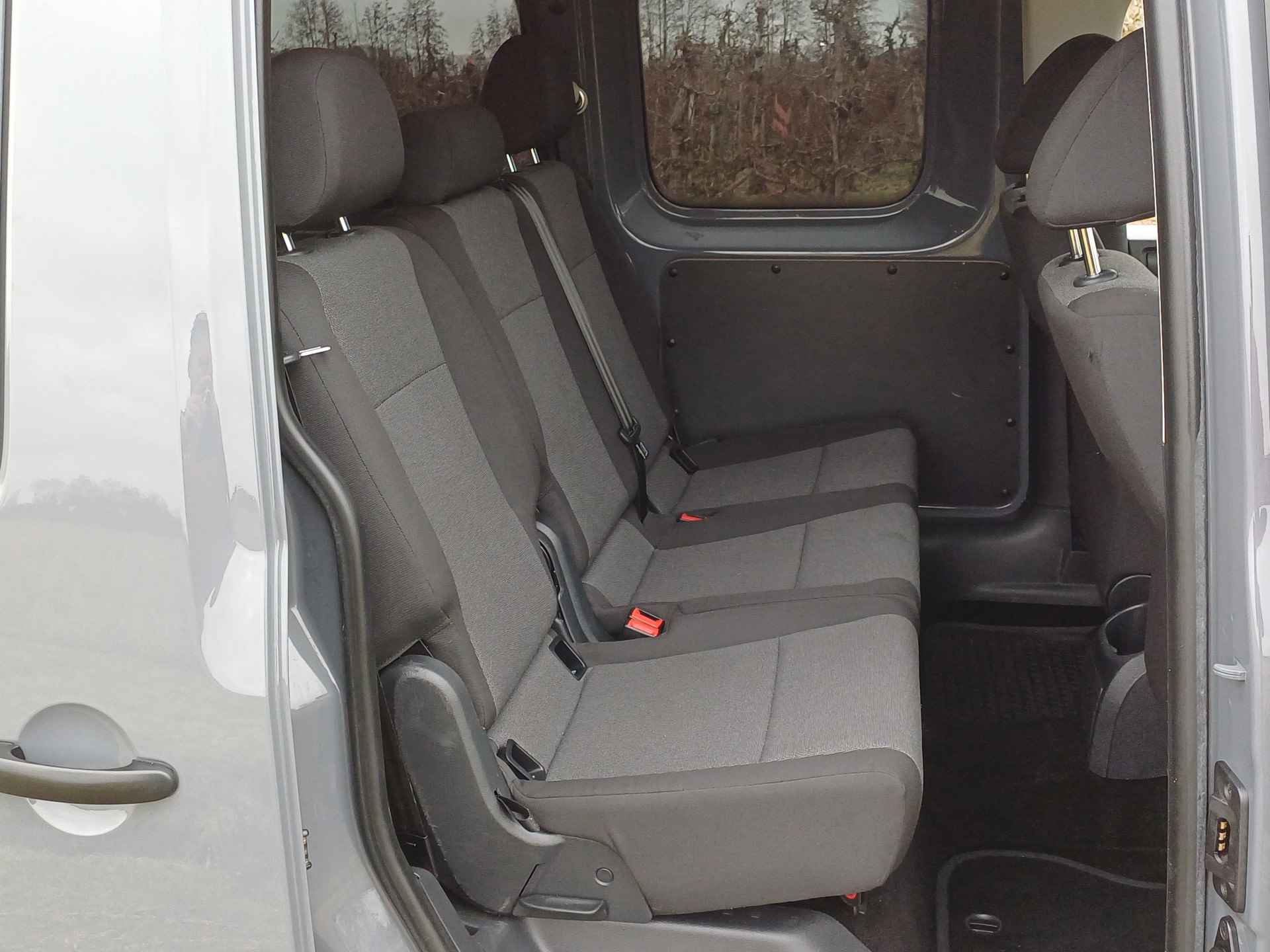 Volkswagen Caddy Maxi 1.4 TSI Trendline 5 Persoons Lage KM stand | Veel ruimte! | Airco | Cruise | Parkeerhulp | Bluetooth - 25/34